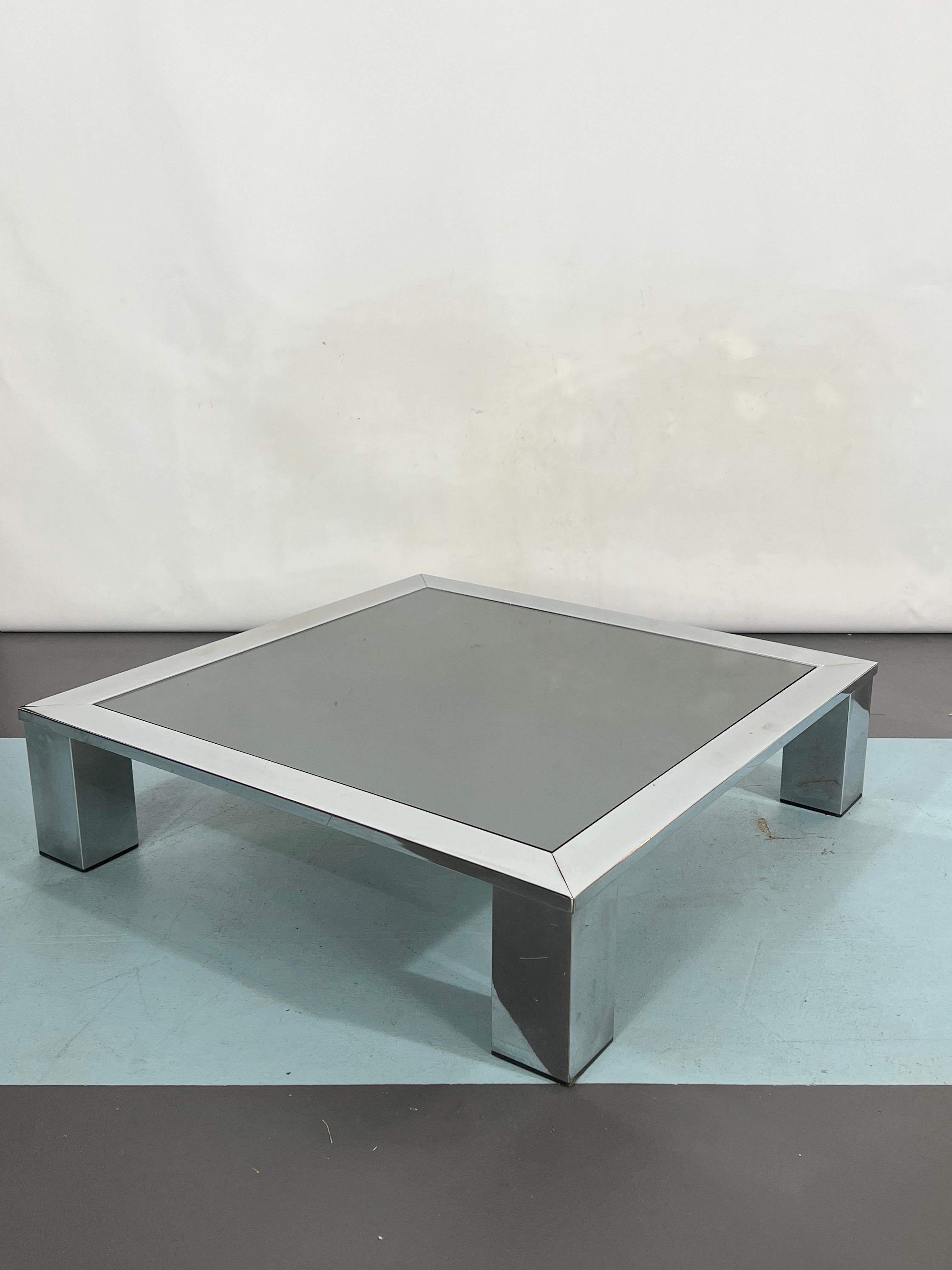 Mid-Century Chrome and Mirror Glass Side Table Attributed to Saporiti, Italy 70s For Sale 4