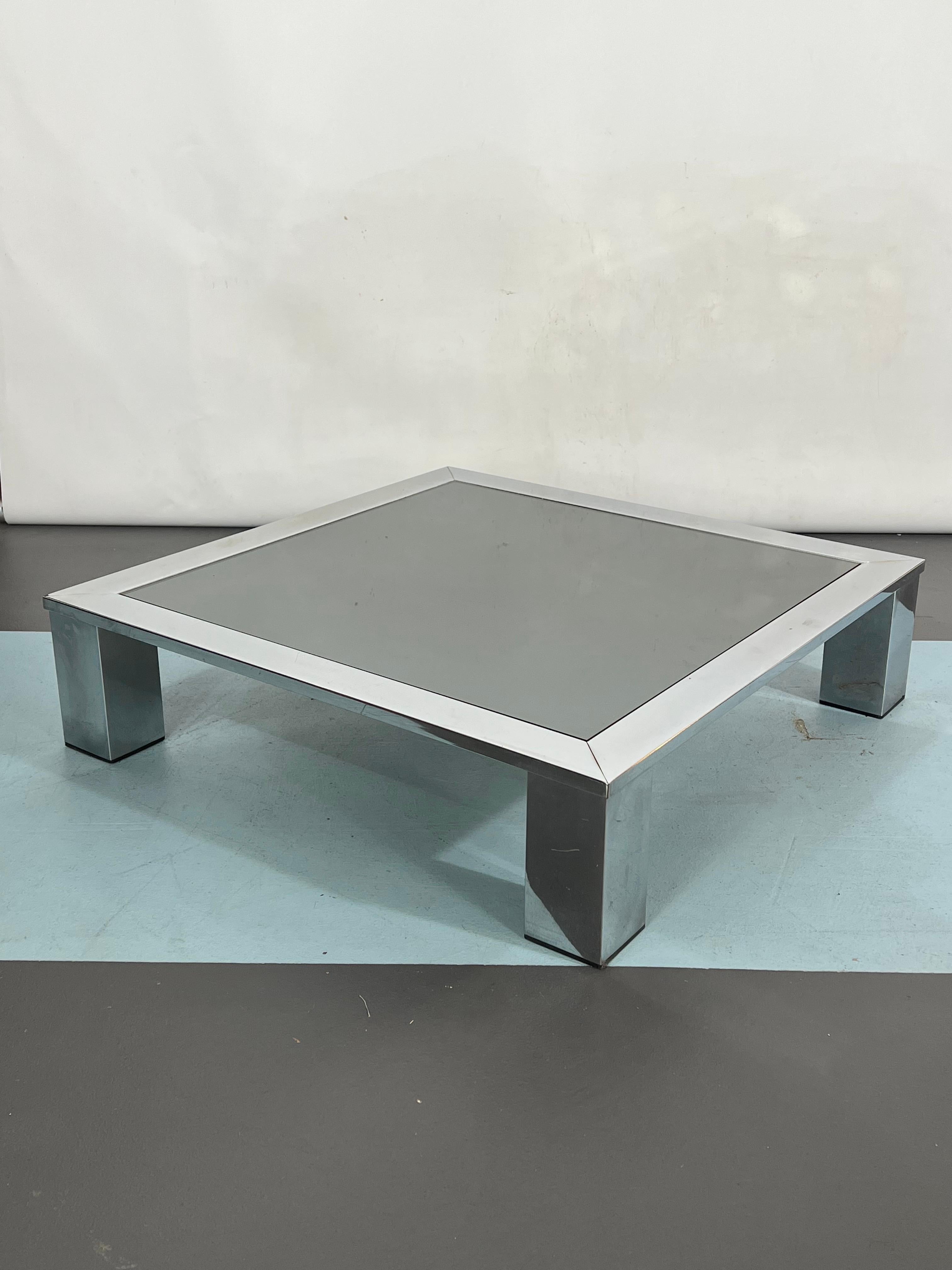 20th Century Mid-Century Chrome and Mirror Glass Side Table Attributed to Saporiti, Italy 70s For Sale