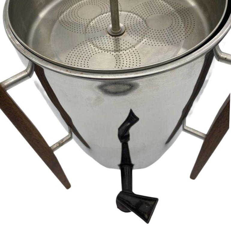 Cafetera de cromo y teca Mid Century by Regal en venta 1