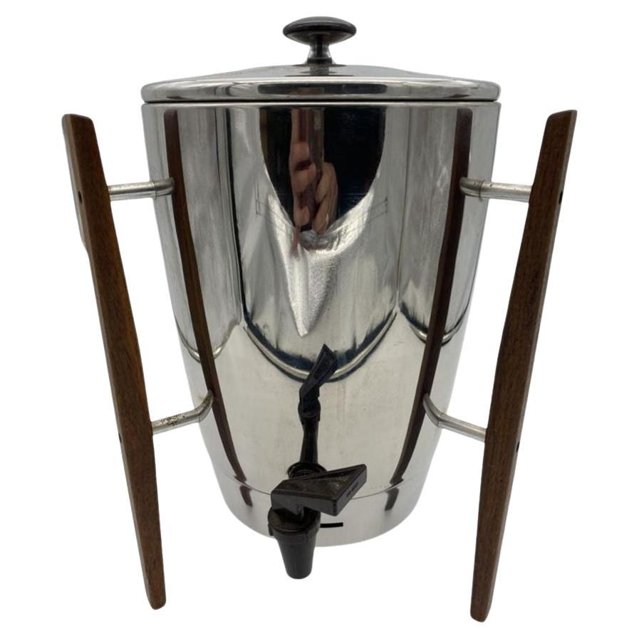 Cafetera de cromo y teca Mid Century by Regal en venta