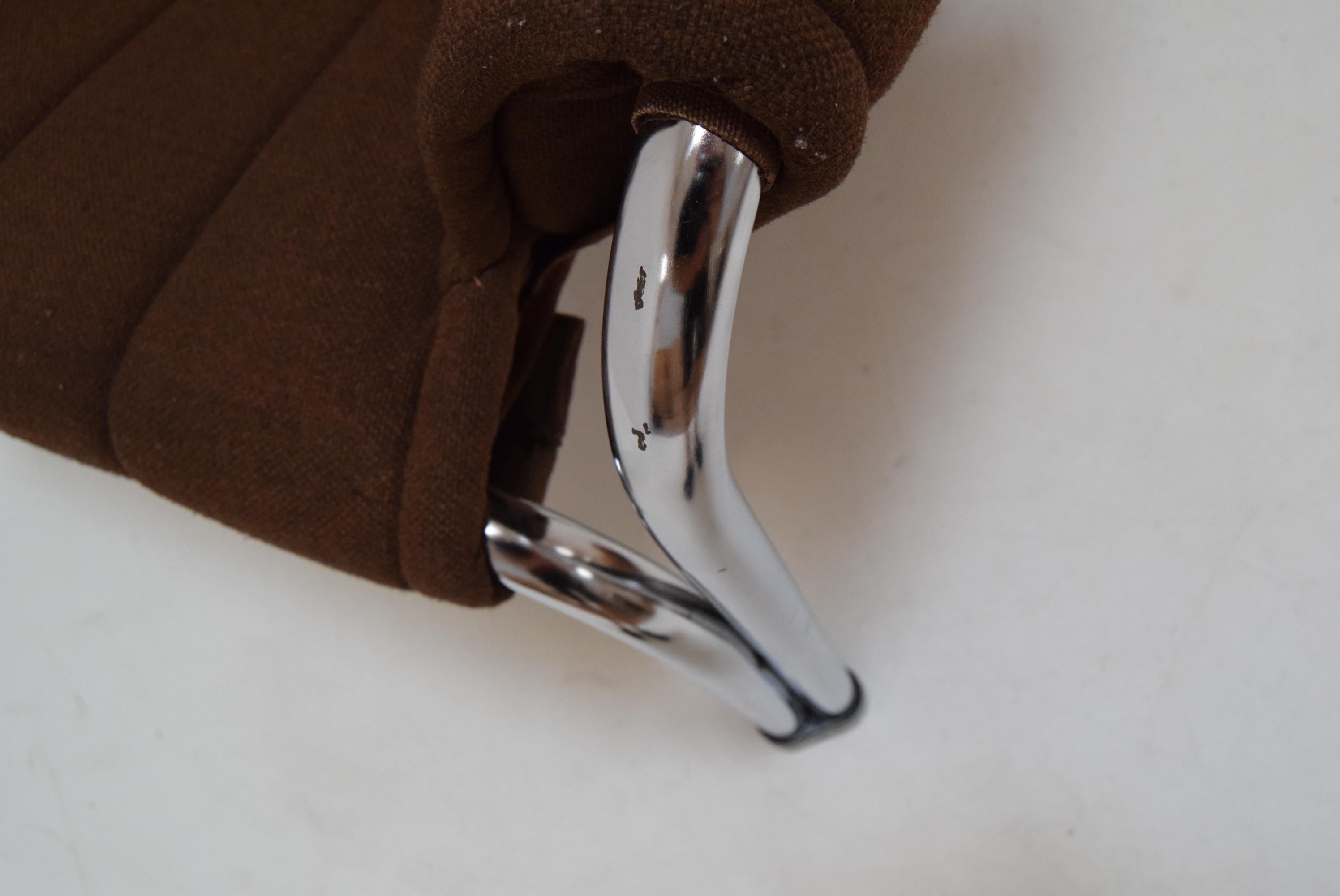 Mid-Century Chrome Armchair by Viliam Chlebo for Kodreta Myjava, 1980's In Good Condition In Praha, CZ