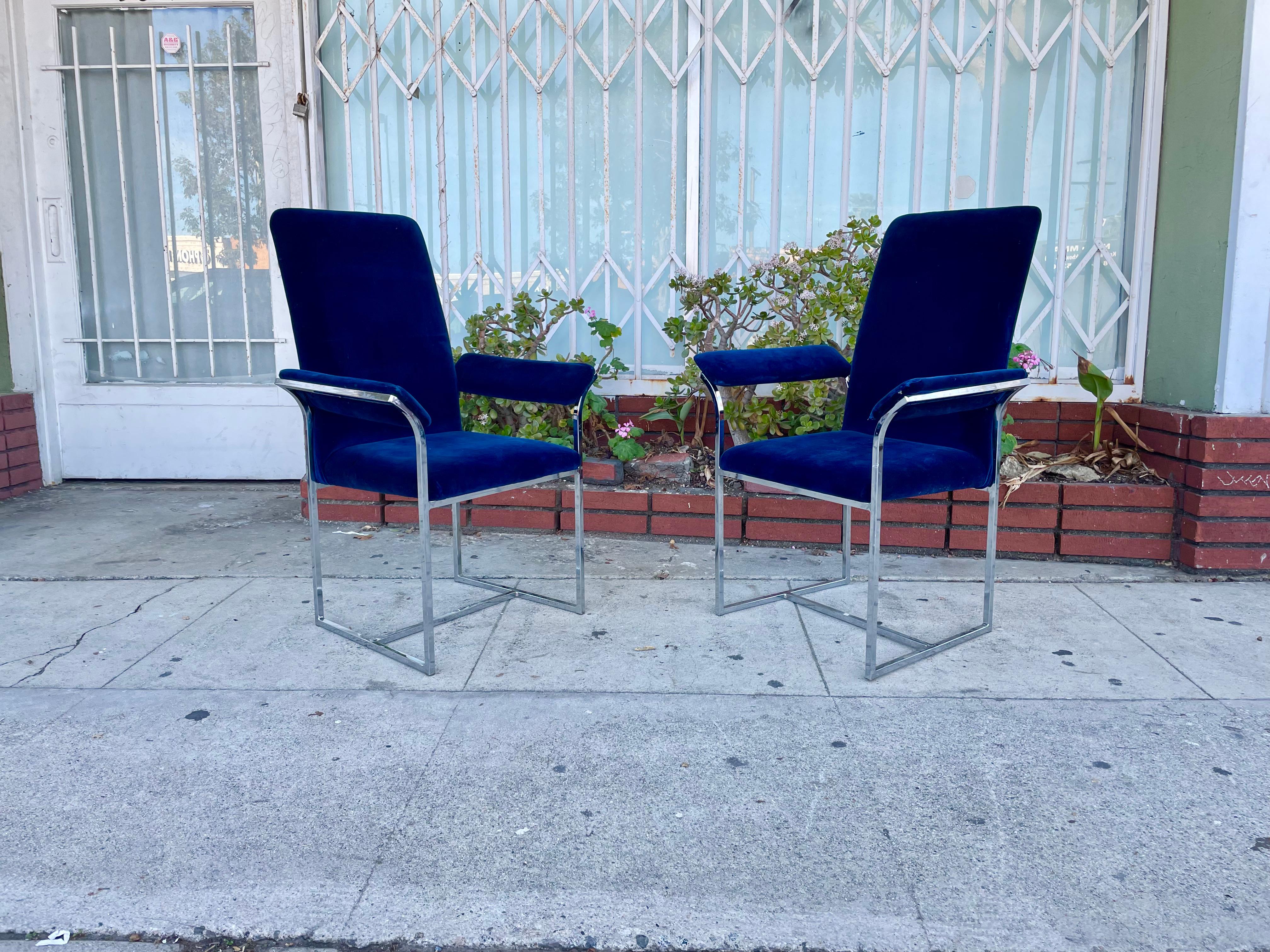 Mid-20th Century Mid-Century Chrome Dining Chairs Styled After Milo Baughman For Sale