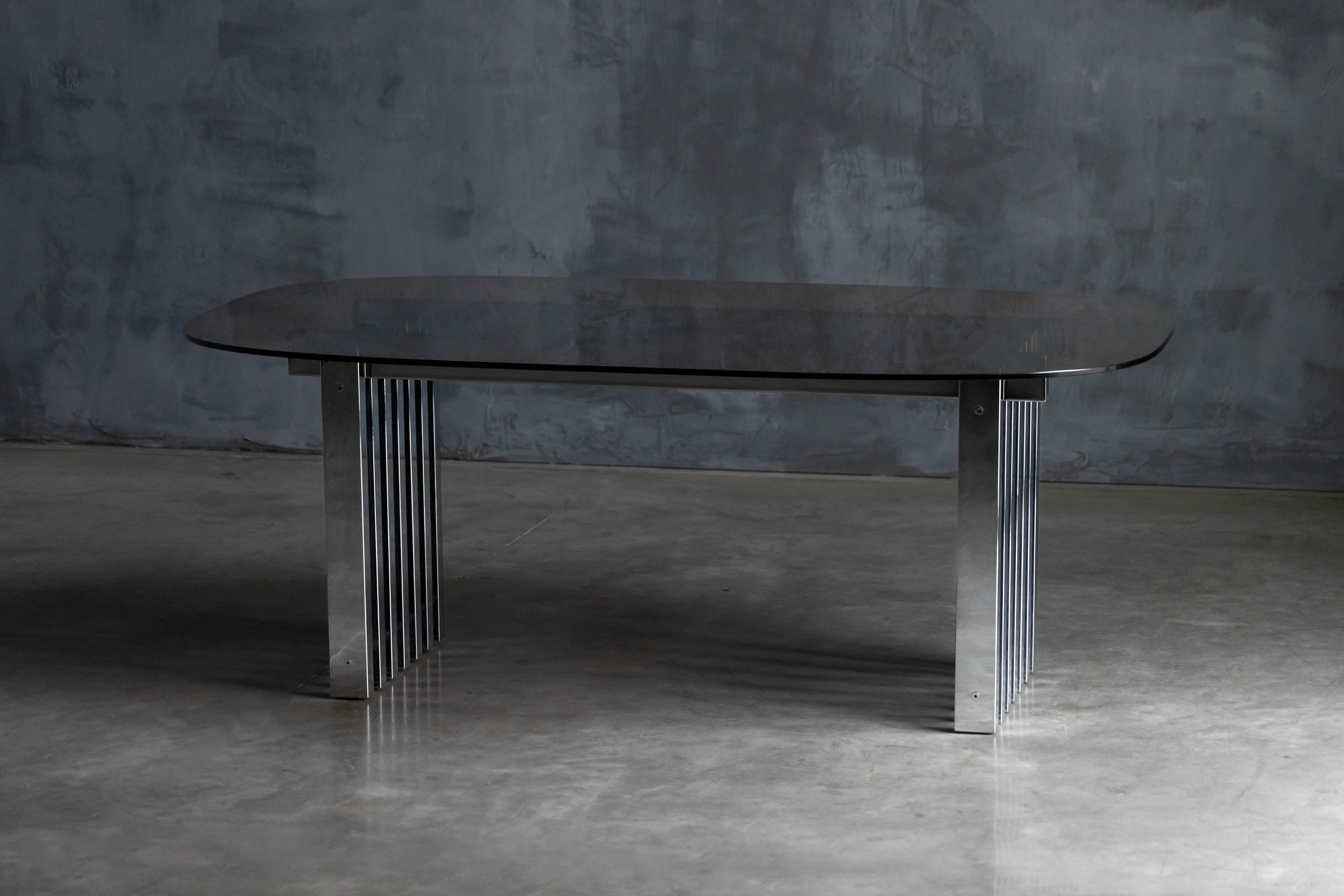 Table de salle à manger chromée du milieu du siècle pour Roche Bobois, France, 1970 en vente 1