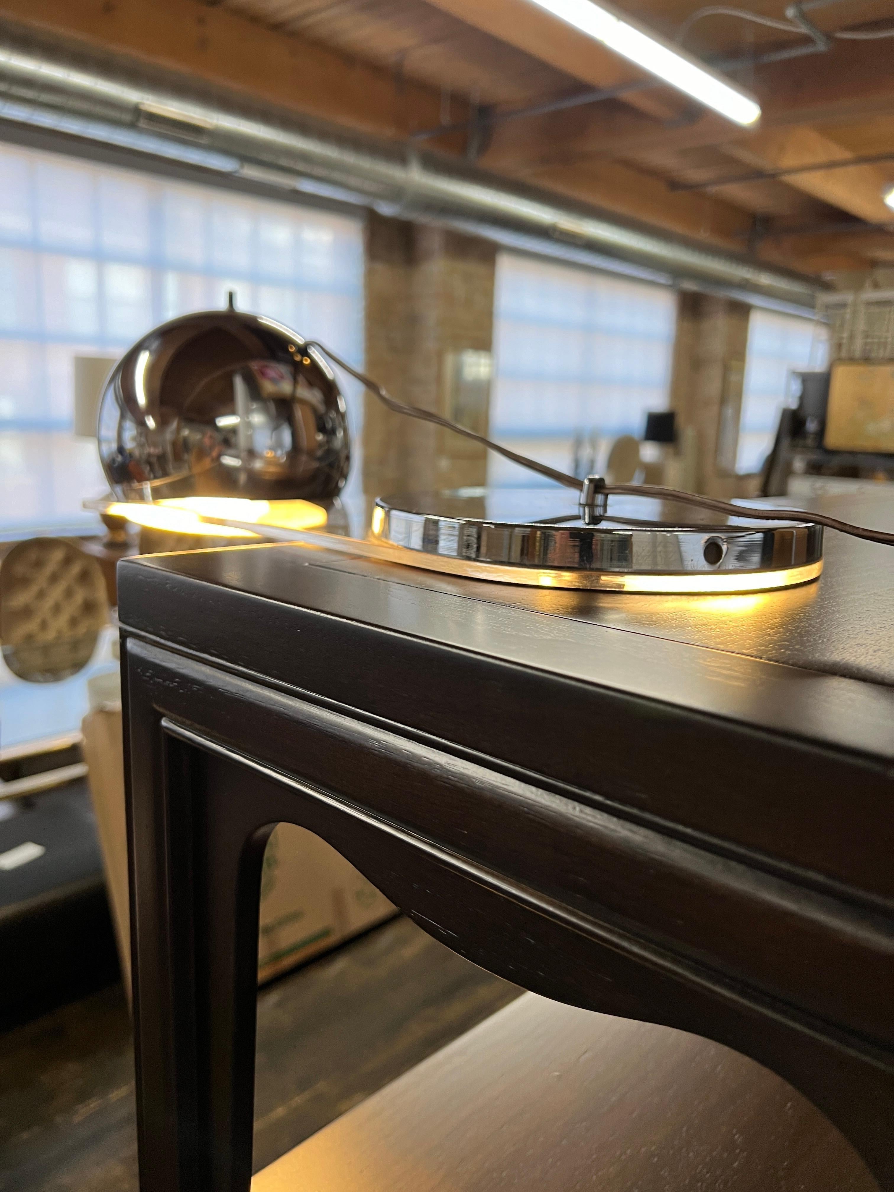 Americano Lampada per pianoforte o libreria di metà secolo in cromo e lucite di Raymor in vendita