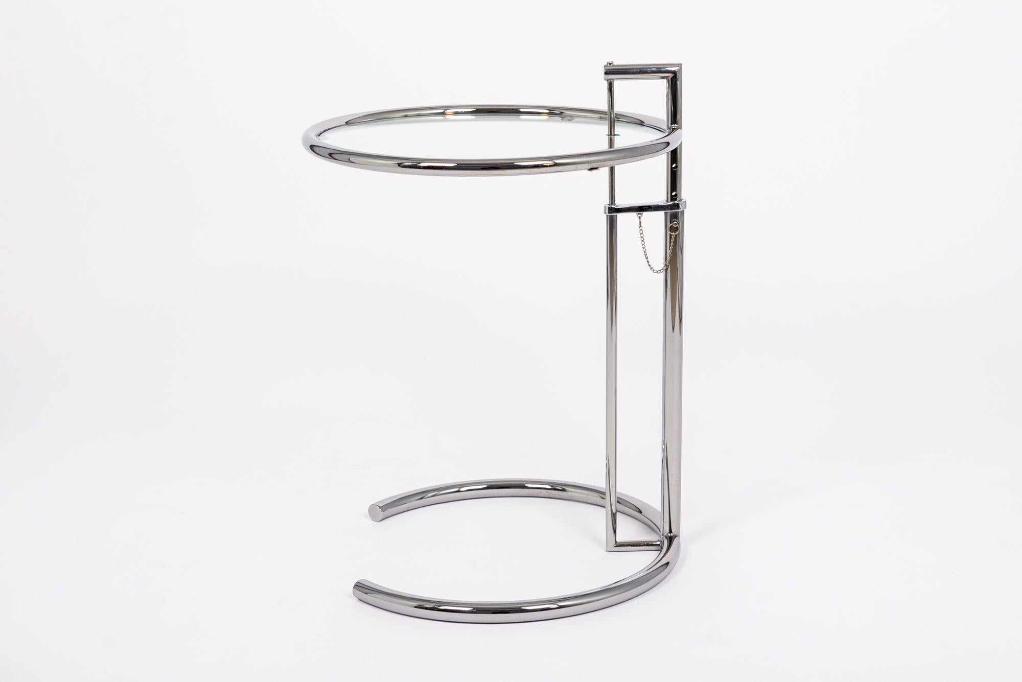 Mid Century Chrome & Glass Side Table by Eileen Gray (attr.) In Good Condition For Sale In Detroit, MI