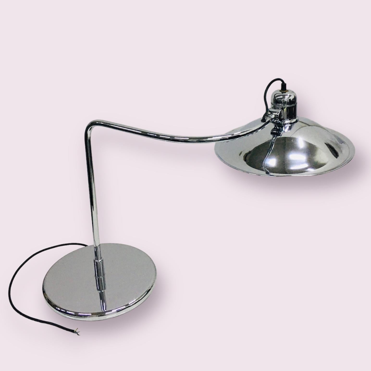 Mid-20th Century Mid-Century Chrome Plated Industrial Swing Arm Table Lamp 1960s For Sale