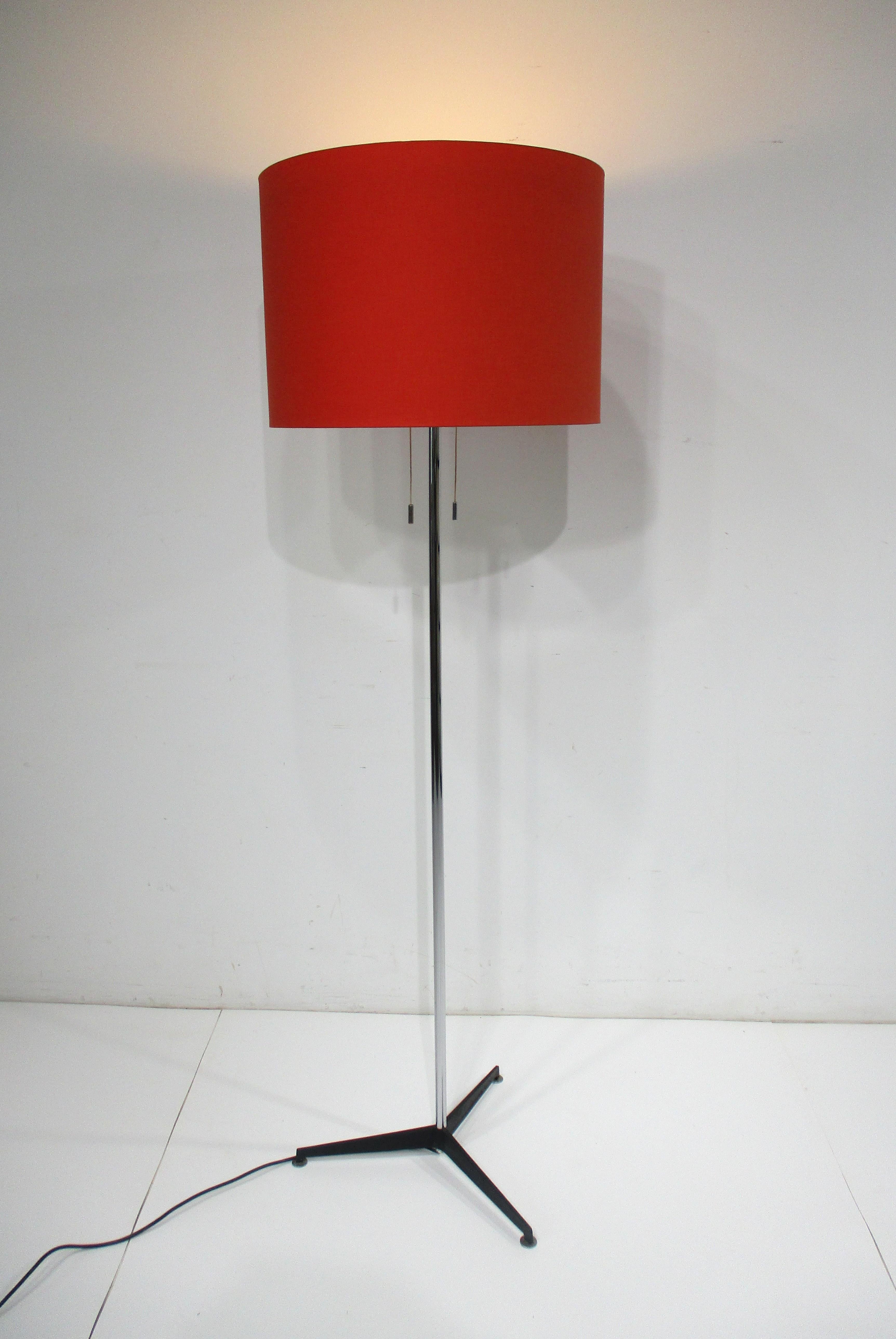 Lampadaire Staff mi-siècle chromé/lin en vente 3