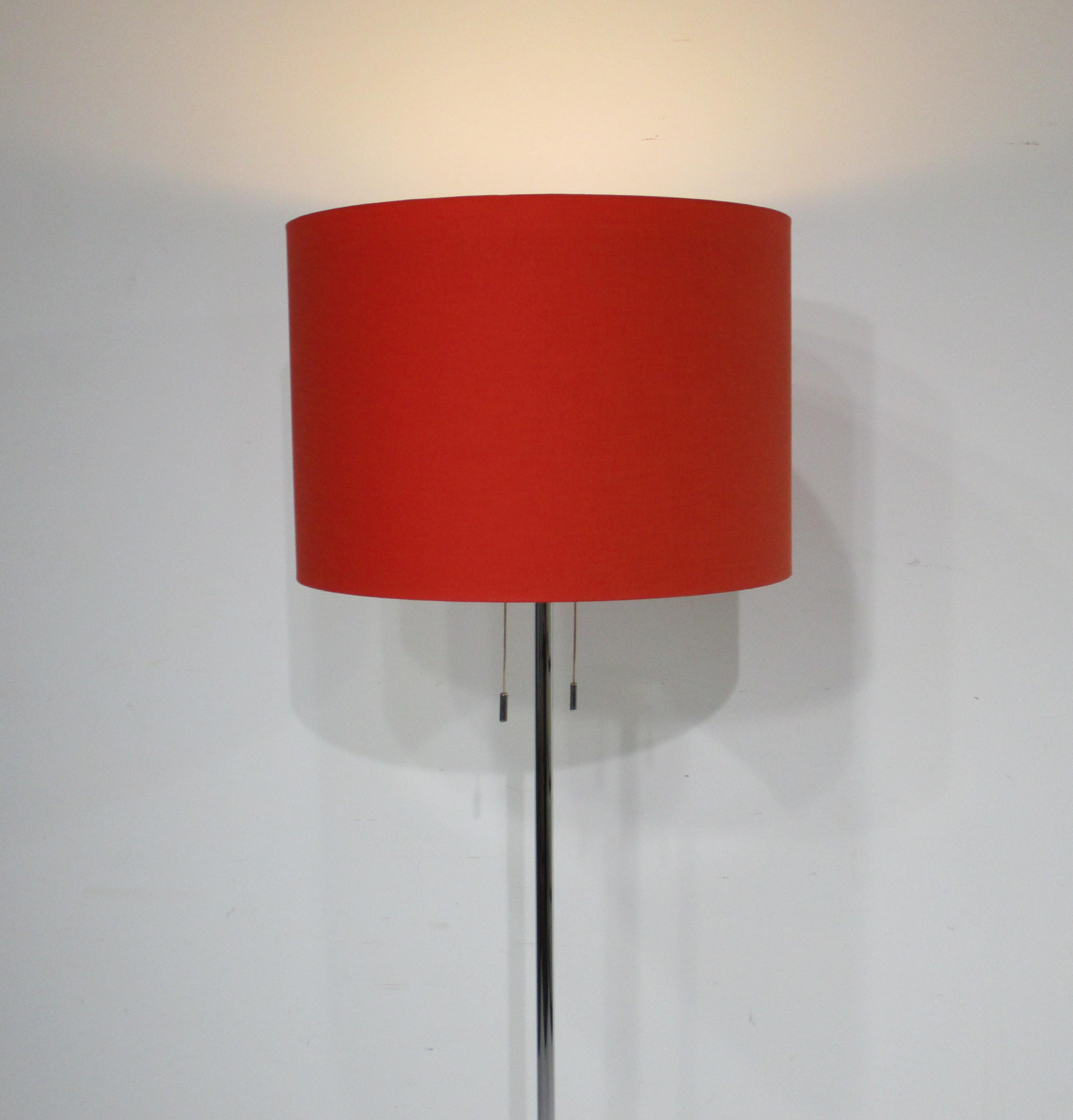 Lampadaire Staff mi-siècle chromé/lin en vente 2