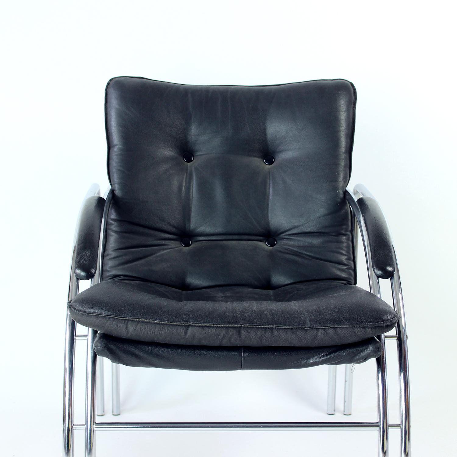 Verchromter Sessel aus der Mitte des Jahrhunderts von Viliam Chlebo für Kodreta, Tschechoslowakei (Bauhaus) im Angebot