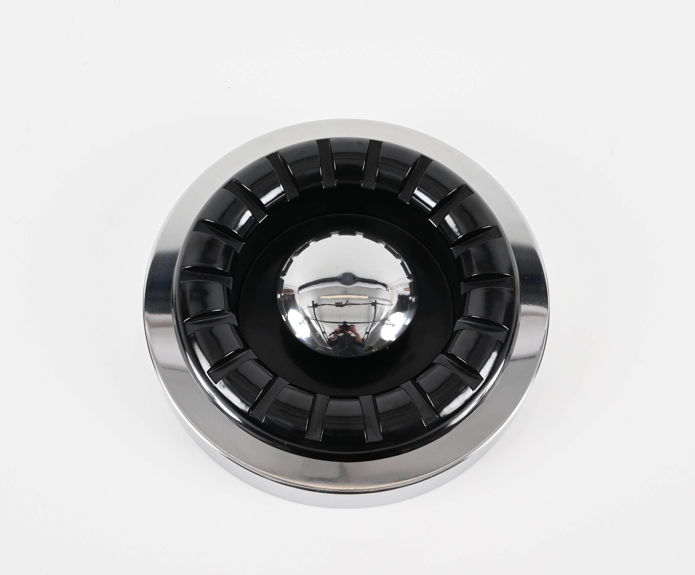 Mid-Century Chrome M60 Ashtray by Tecno Design for Luci, Italy 1970s In Good Condition For Sale In Roma, IT