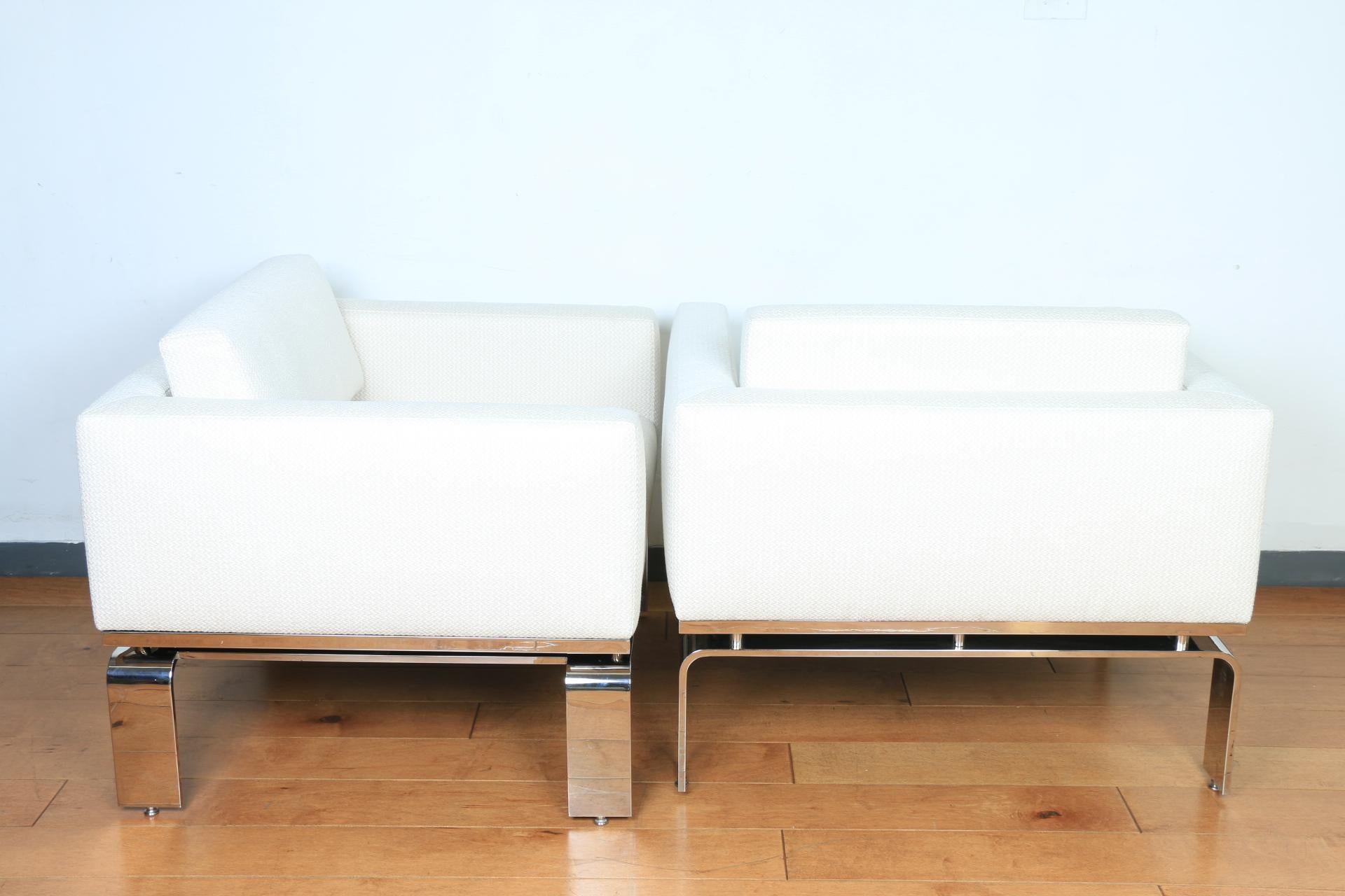 Mid Century Chrome Pair of Lounge Chairs 4