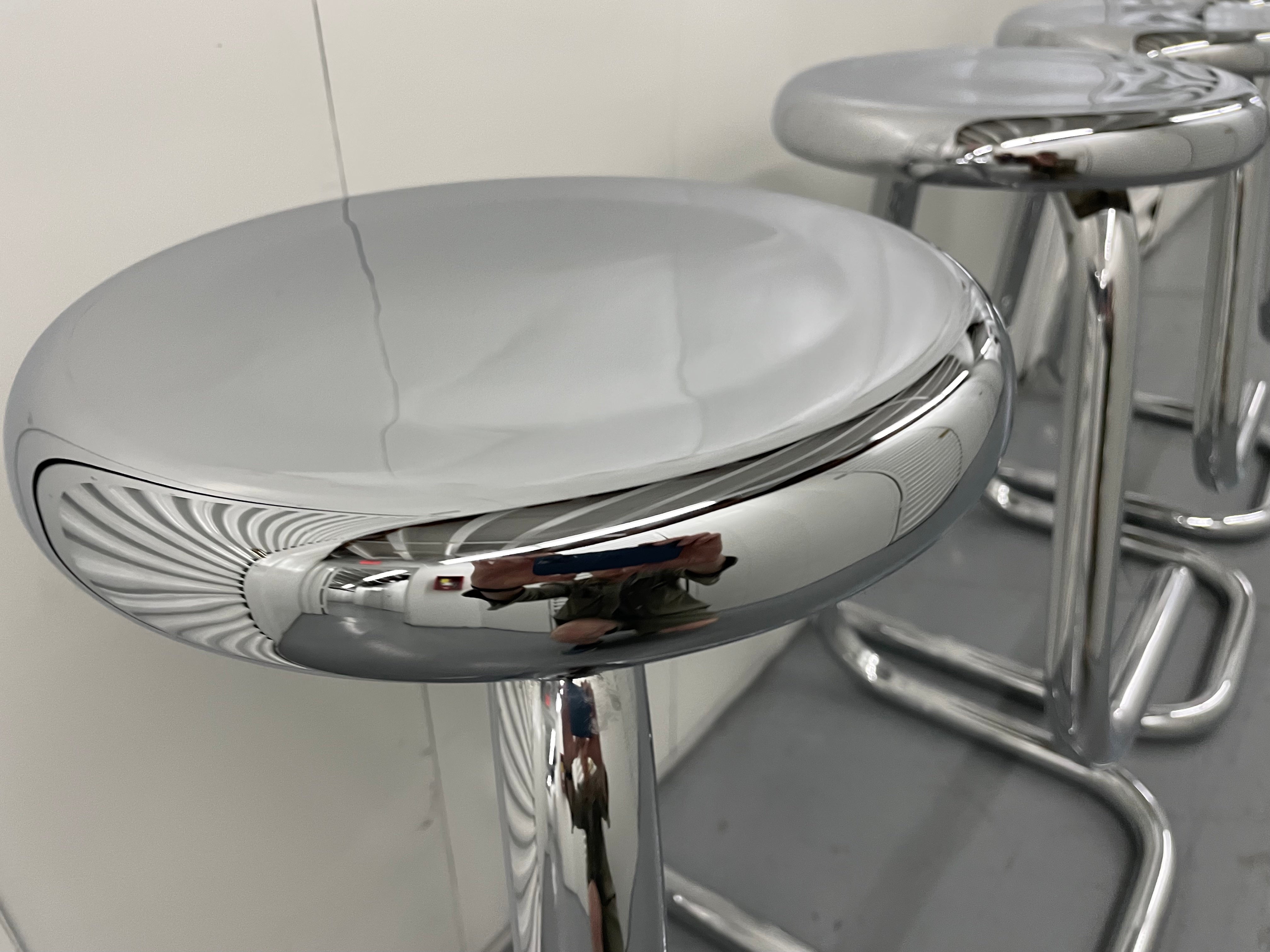 Late 20th Century Mid Century Chrome Paperclip Bar Stools by Kinetics – Set of 4 For Sale
