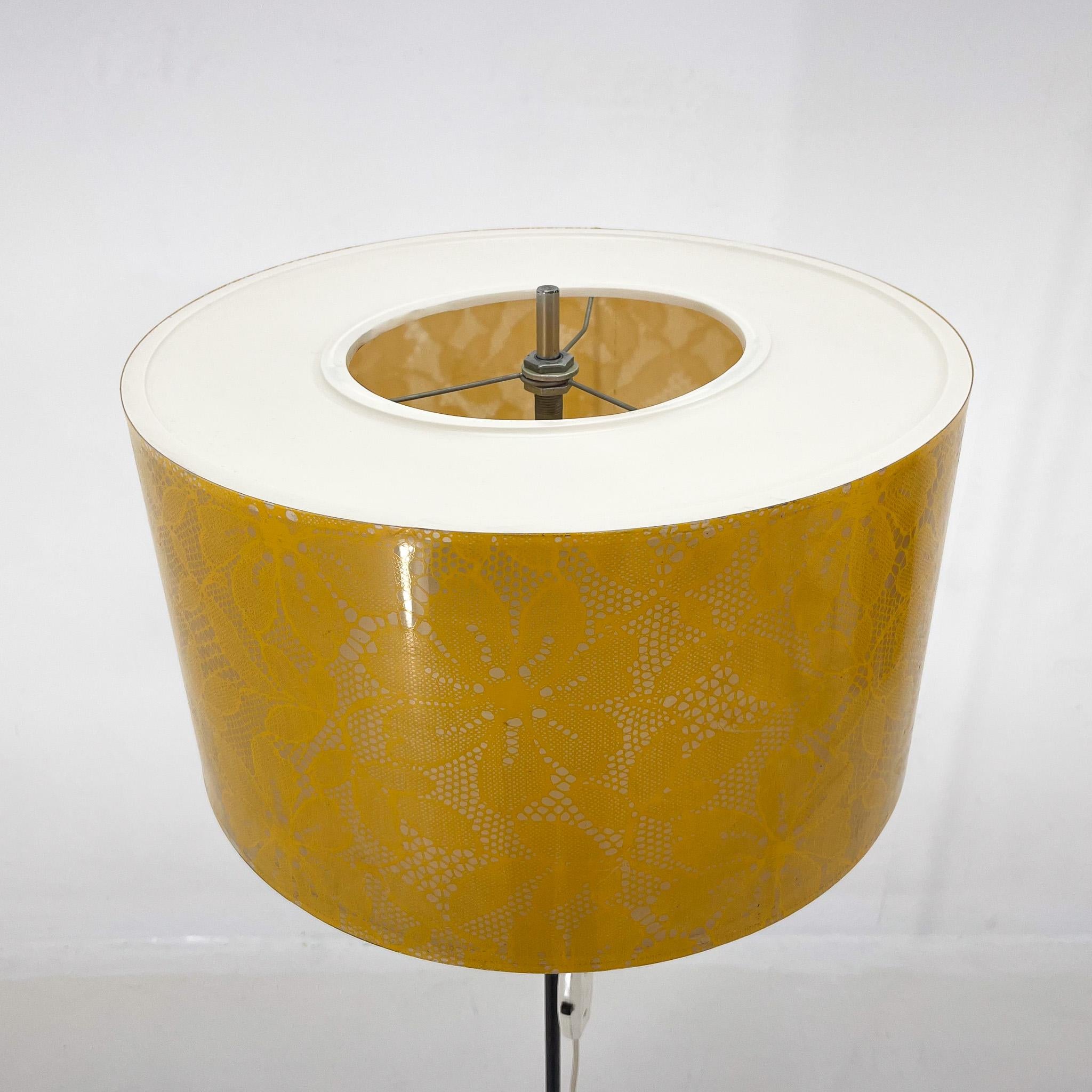 Métal Lampadaire du milieu du siècle en chrome et plastique, années 1970 en vente