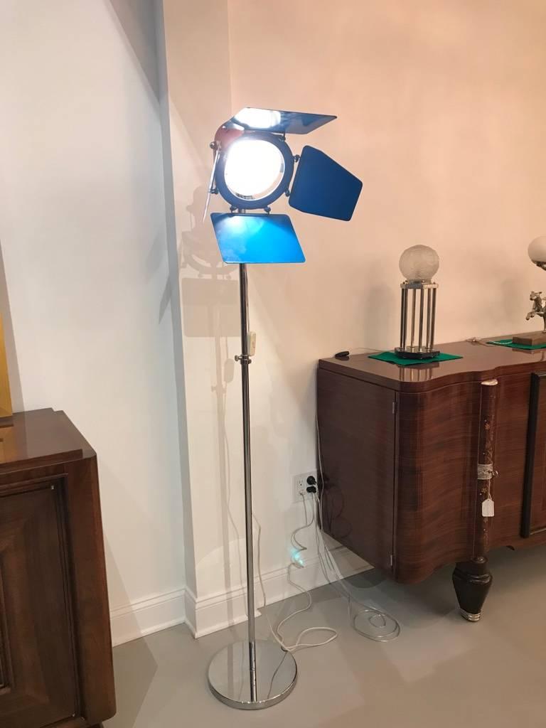 Lampadaire de studio chromé du milieu du siècle dernier en vente 6