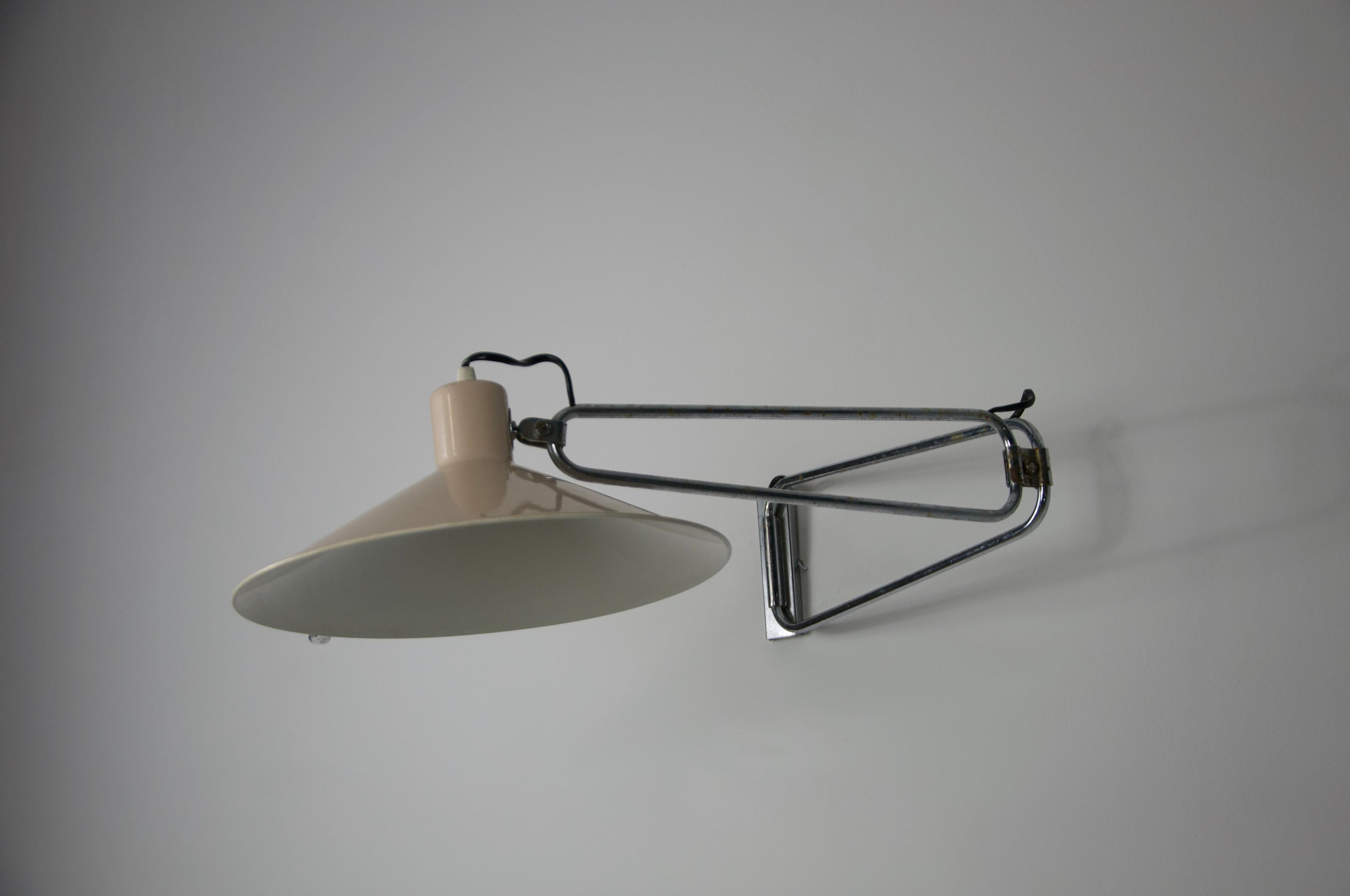 Lampada da parete a braccio oscillante in cromo di metà secolo, Francia, anni '50 in vendita 3