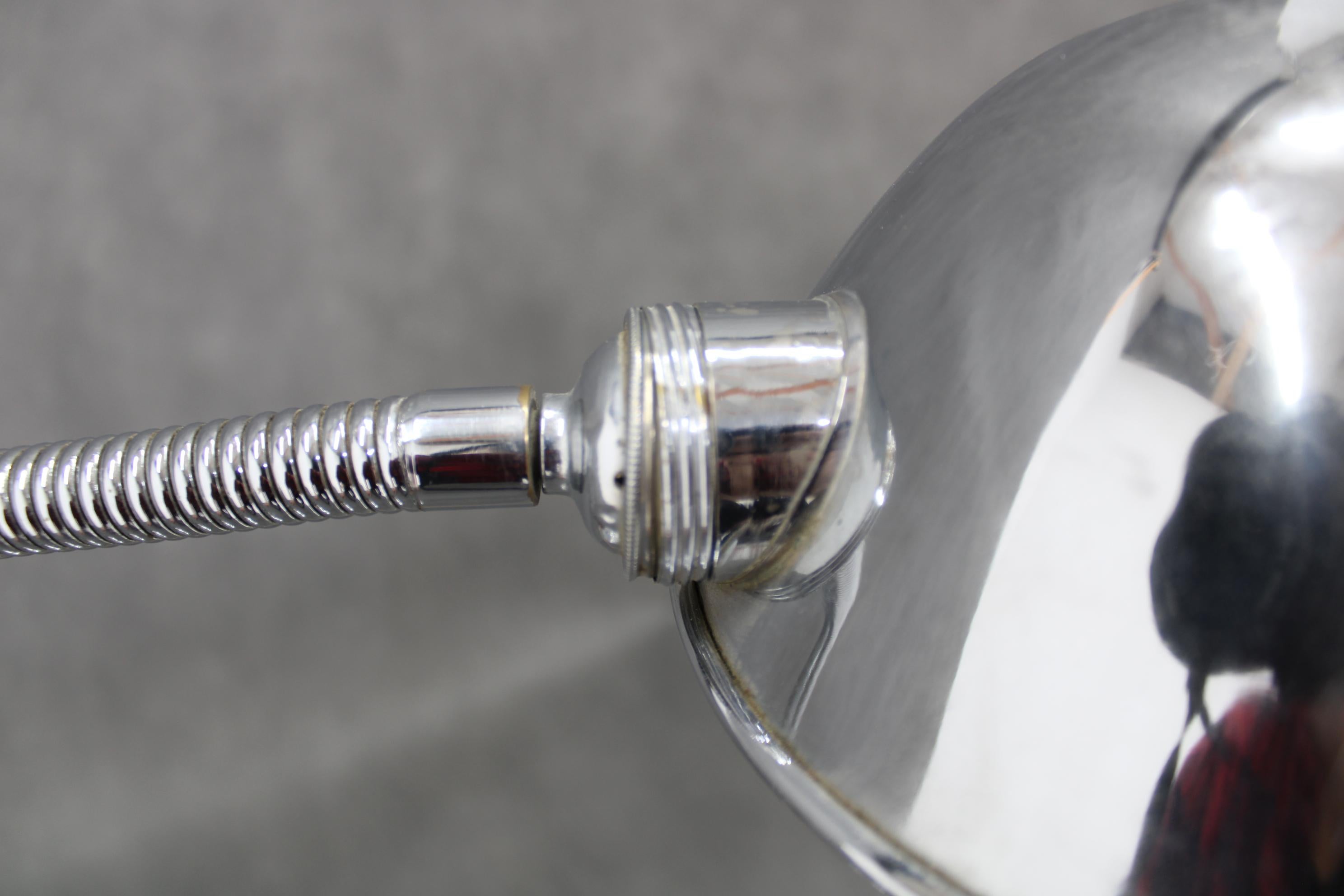 Chrom-Tischlampe aus der Mitte des Jahrhunderts, 1930er Jahre, Tschechoslowakei im Angebot 3
