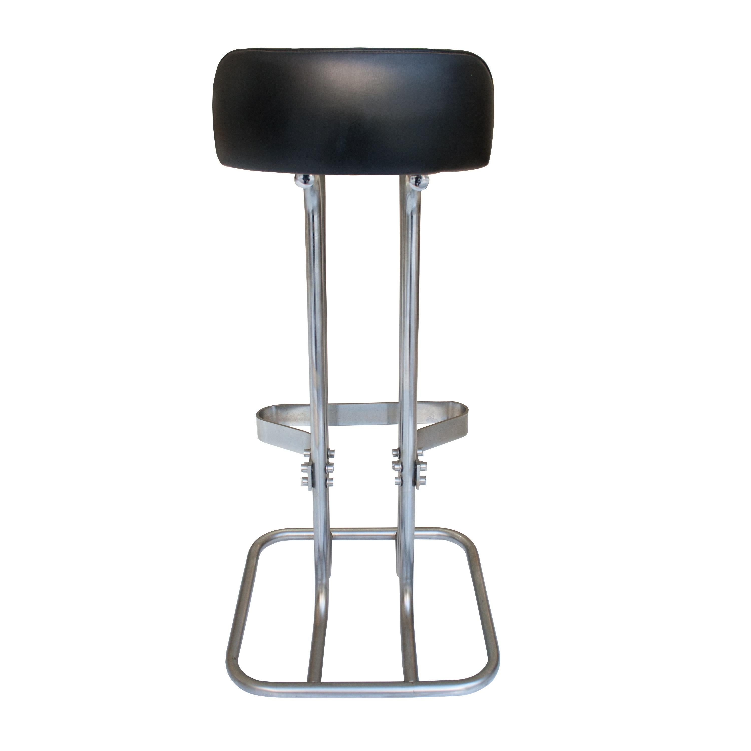 Mid-Century Modern Mid-Century Chromed Leather Bar Pair of Stools, Italy, 1970