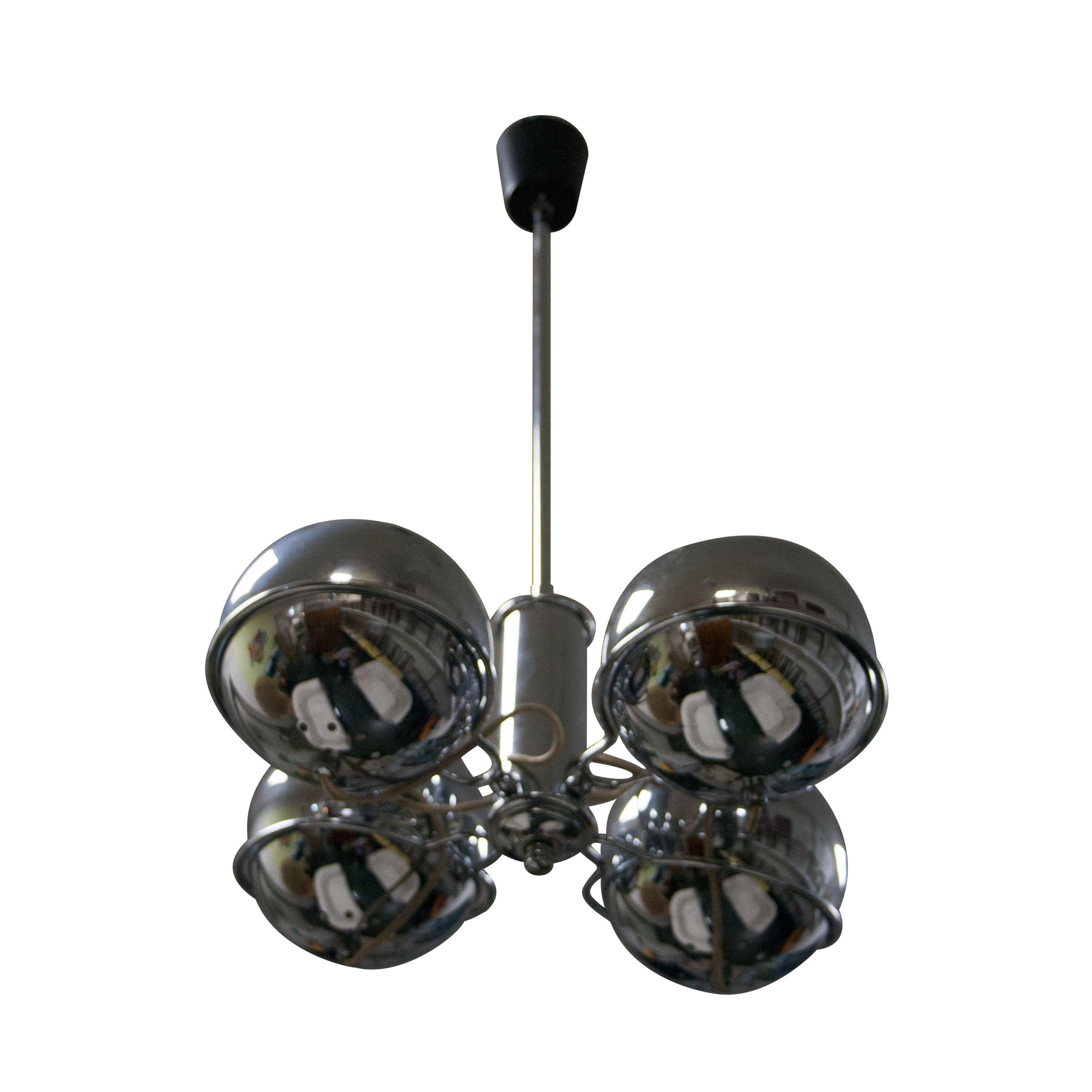Chromed steel ceiling lamp composed by four spheres laying on a structure which allows light redirectioning. Four light points.