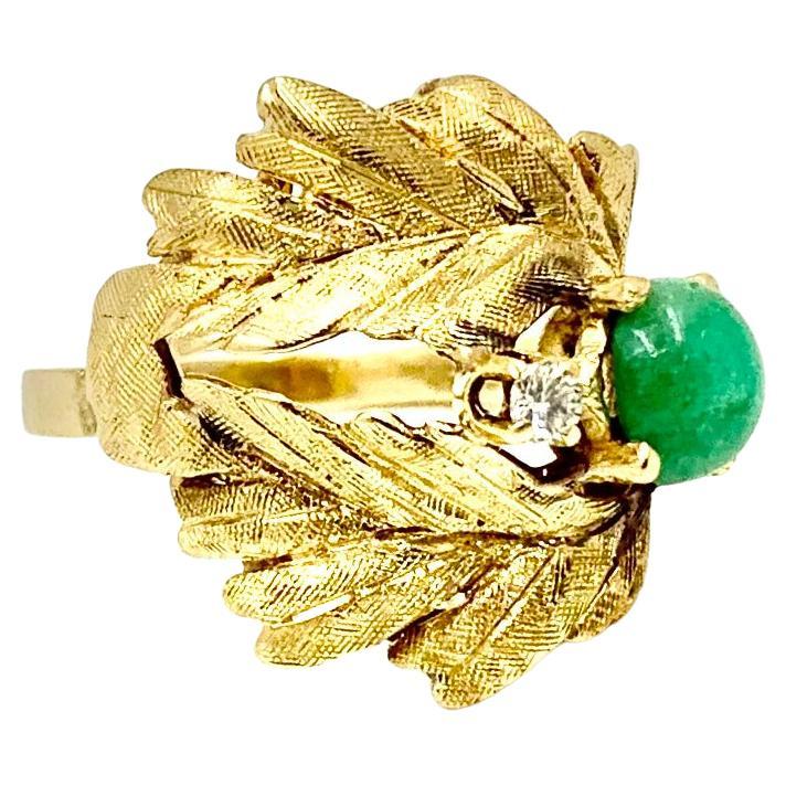 Mid Century Chrysoprase Diamond 14K Yellow Gold Textured Laurel Wreath Ring For Sale