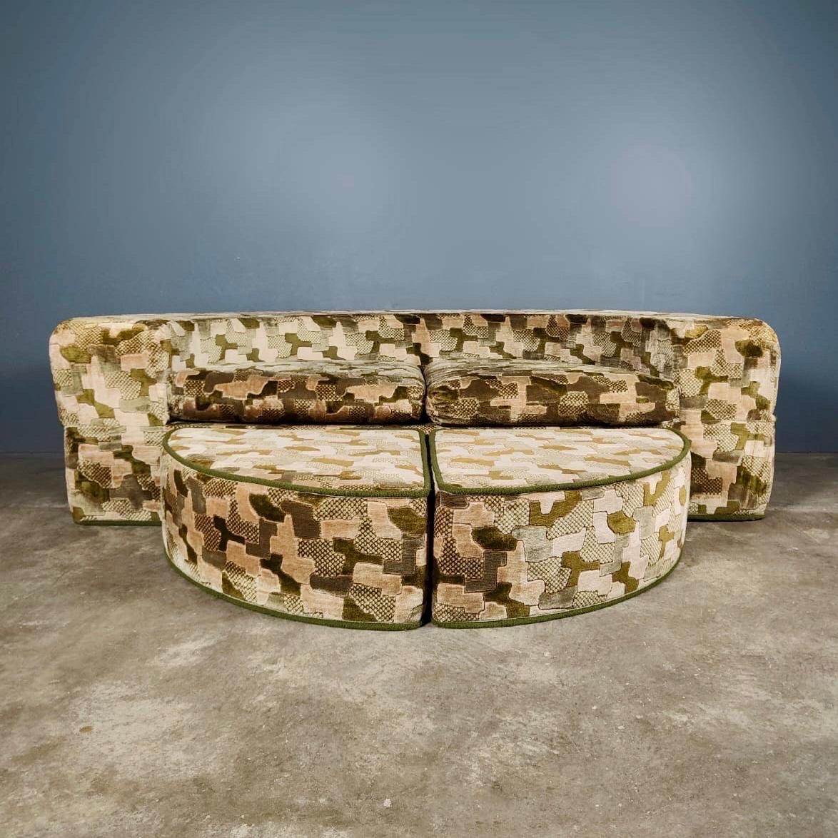 round sleeper sofa