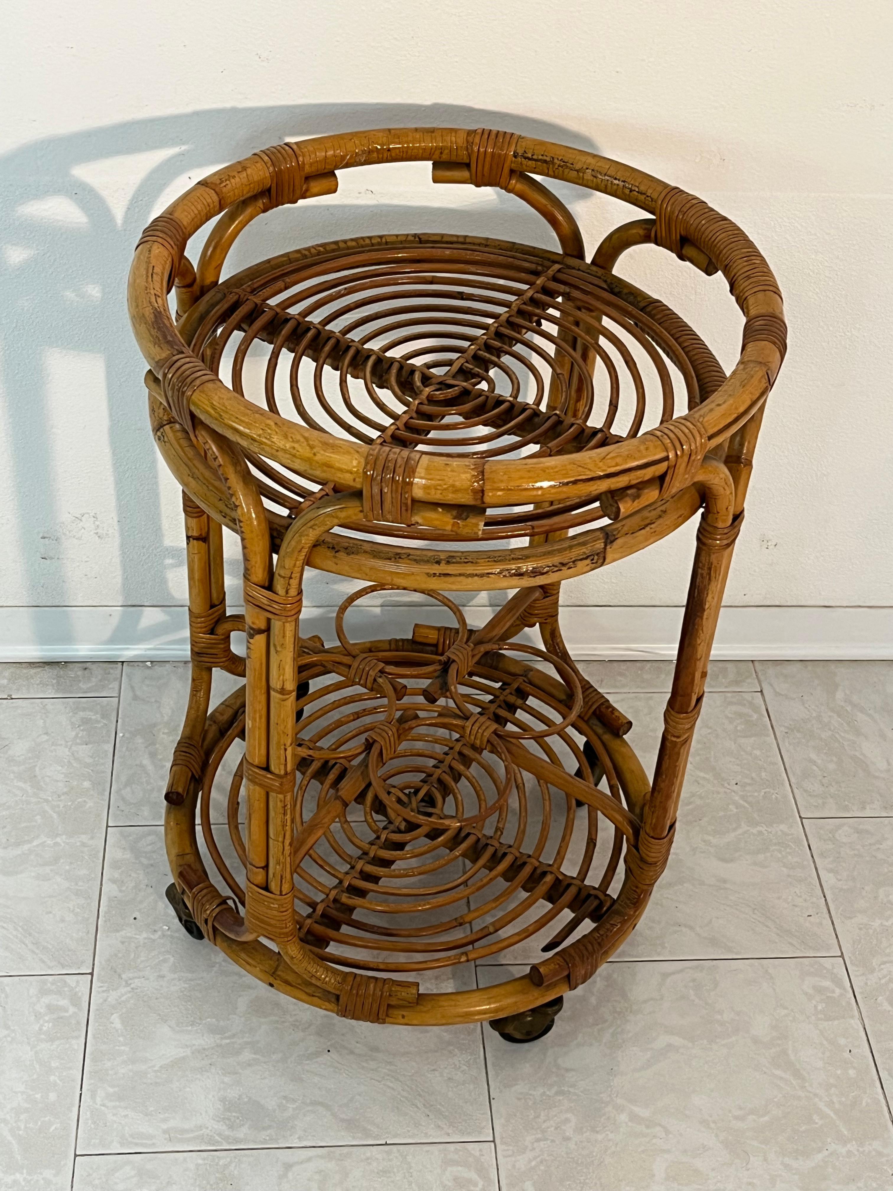 Mid-century Circular Bamboo Bar Cart in the style of Franco Albini, 1960s For Sale 1