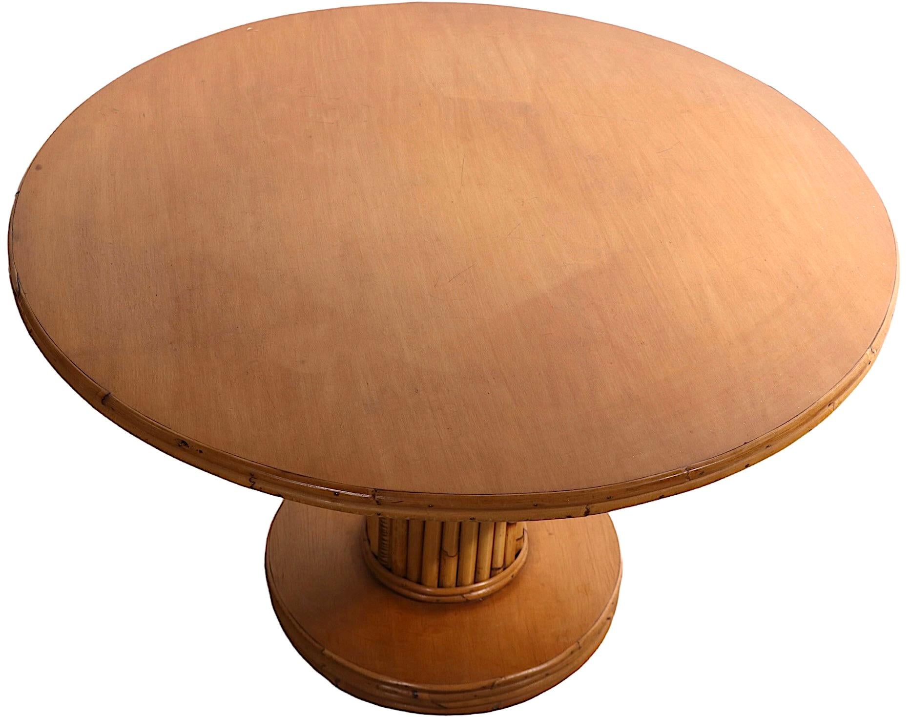 Table basse circulaire en bambou du milieu du siècle dernier par Ficks Reed en vente 3
