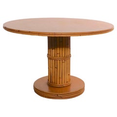 Table basse circulaire en bambou du milieu du siècle dernier par Ficks Reed 