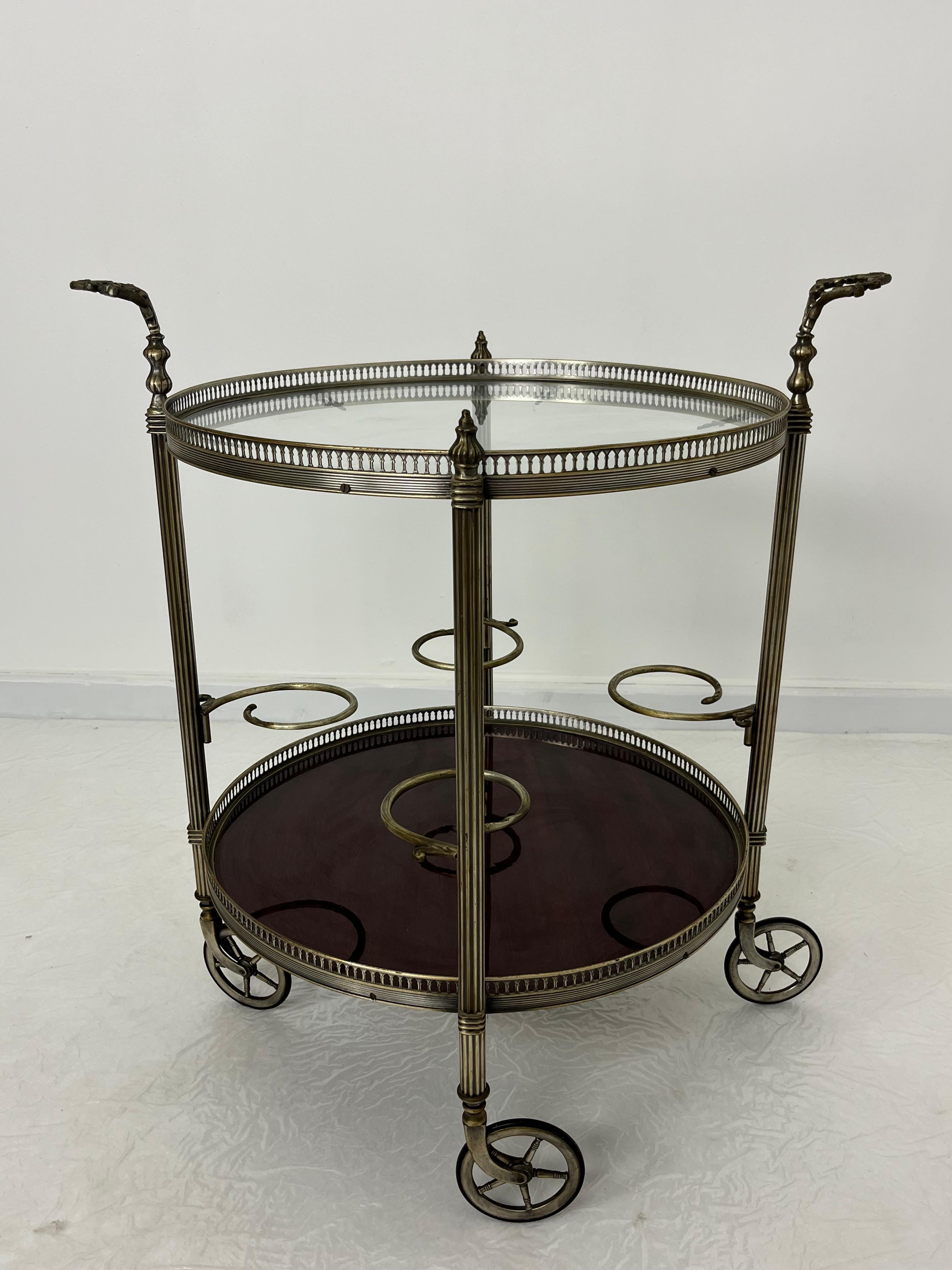 Mid-century Circular Brass Cart with swivel wheels, 1950s In Good Condition For Sale In Palermo, IT