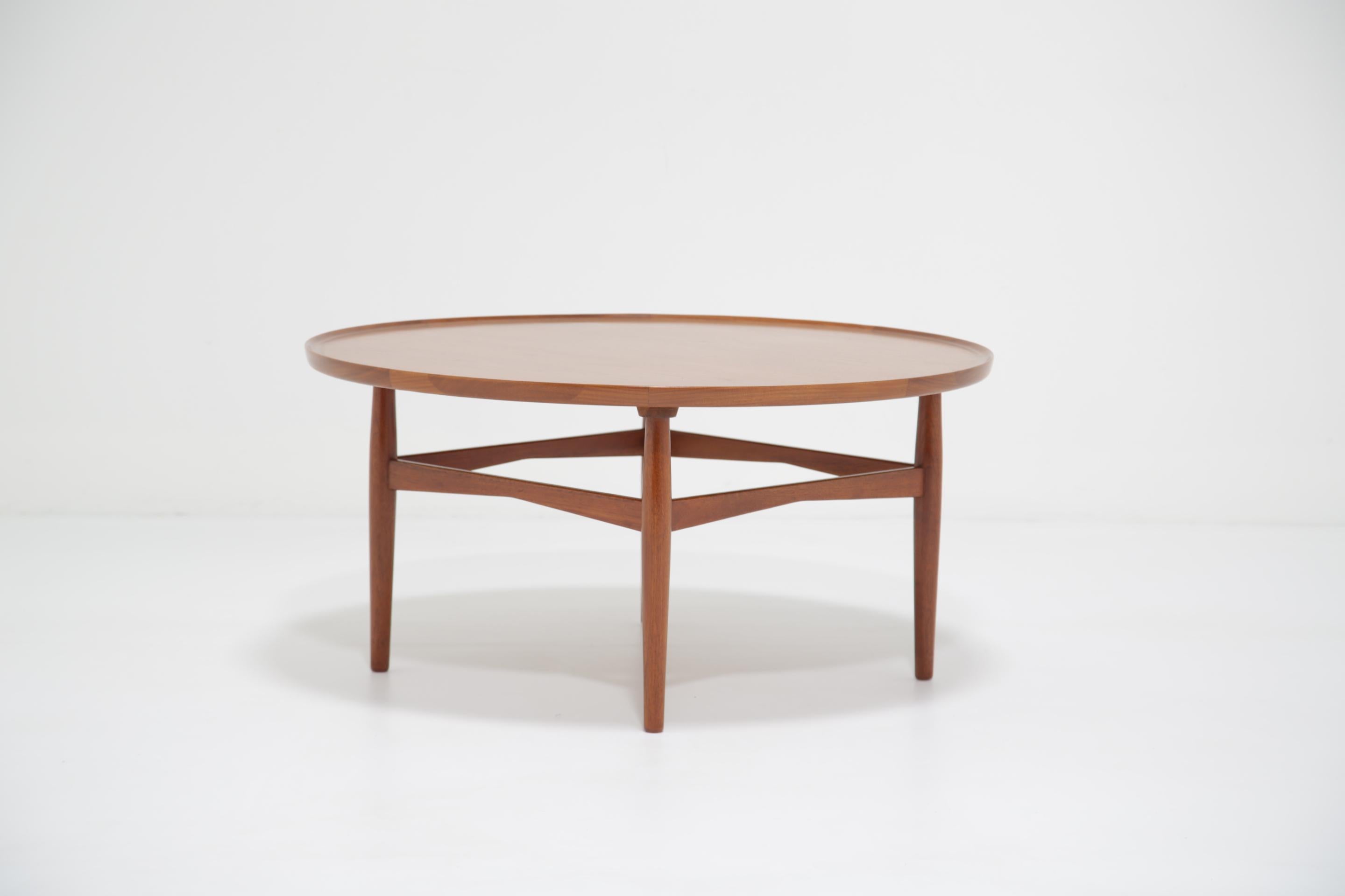 Mid-Century Circular Round Teak Coffee Table, Denmark, 1960s en vente 2