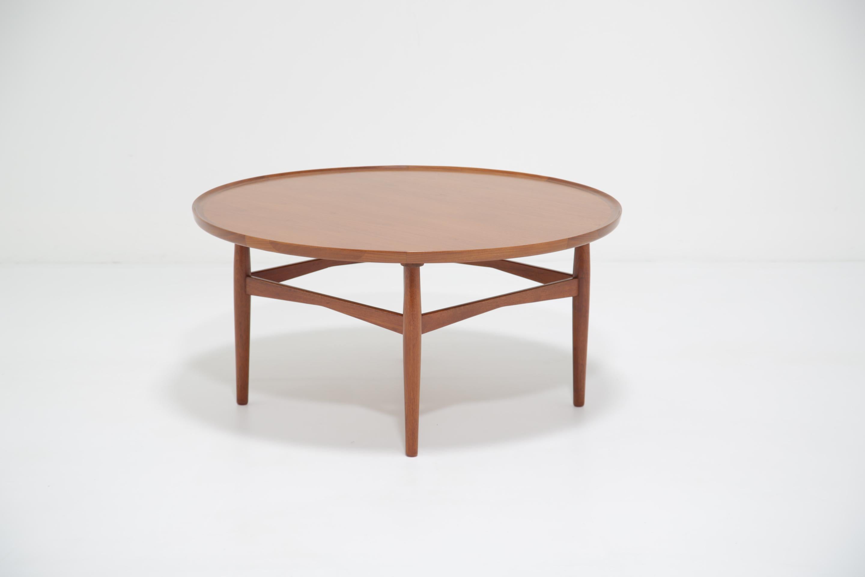 Mid-Century Circular Round Teak Coffee Table, Denmark, 1960s en vente 1
