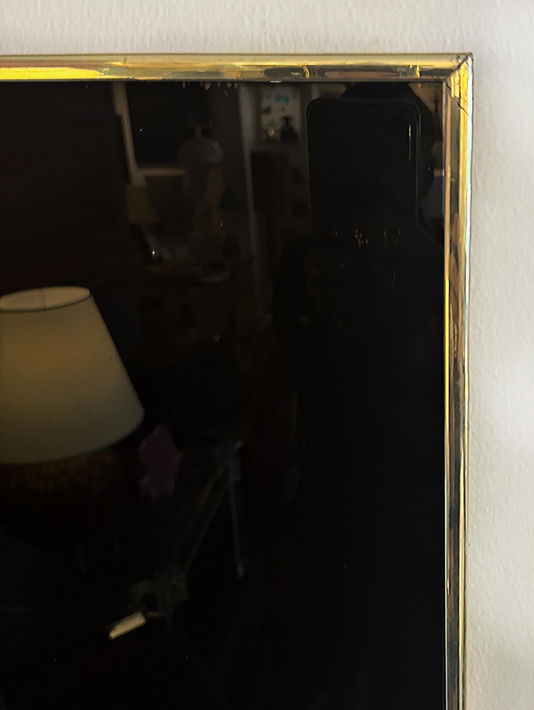 Mid-century Cityscape Wall Mirror Reminiscent of the New York City Twin Towers In Good Condition In Miami, FL