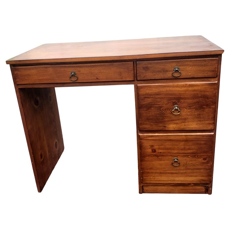 Midcentury Classic Four Drawer Pine Student Desk For Sale at 1stDibs