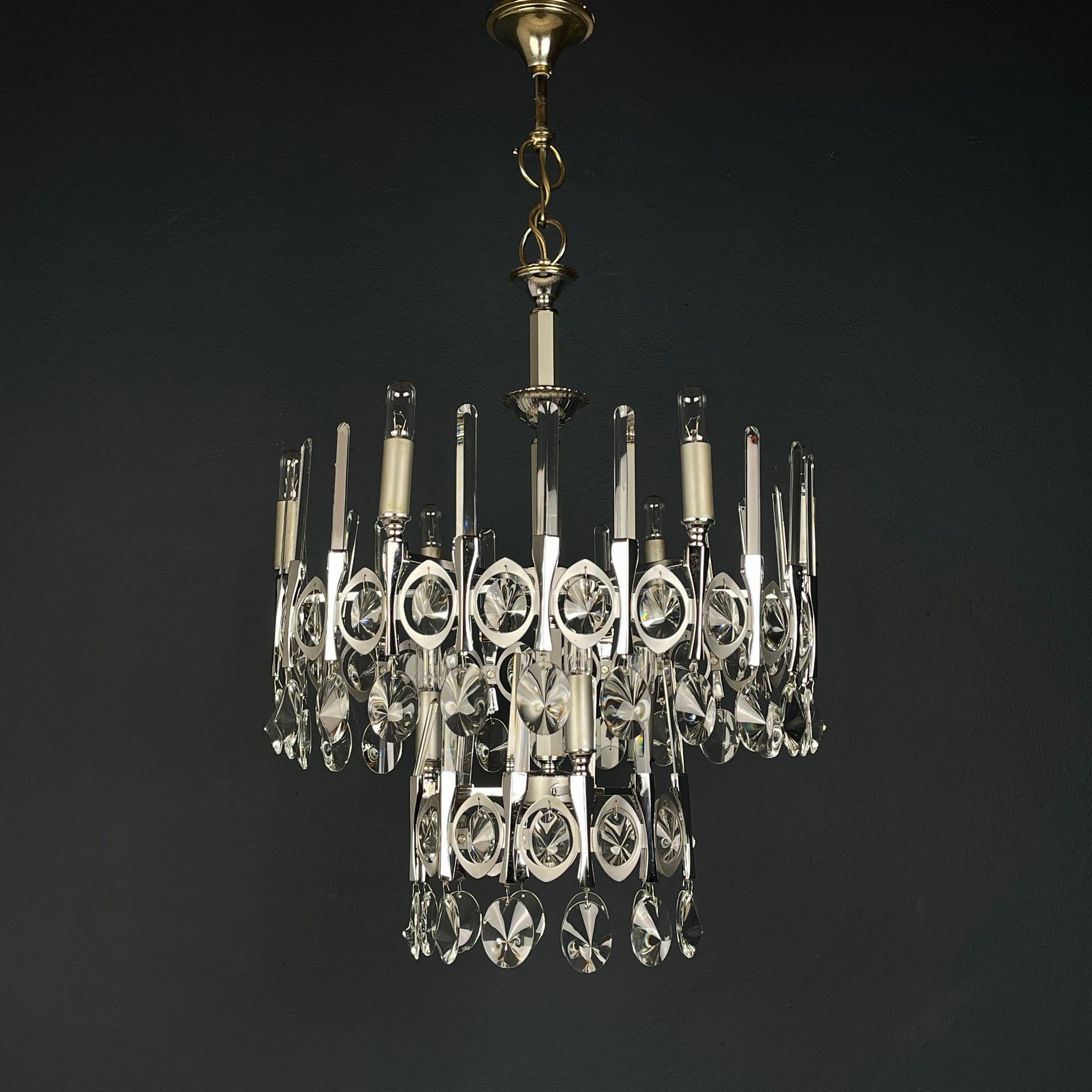 Mid-century classic glass chandelier by Gaetano Sciolari Italy 1970s For Sale 4