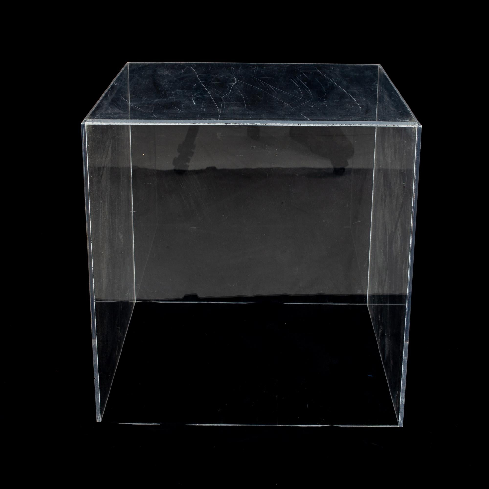 Mid-century clear acrylic cube side table.

The side table measures: 18 wide x 18 deep x 18.25 inches high

All pieces of furniture can be had in what we call restored vintage condition. That means the piece is restored upon purchase so it’s