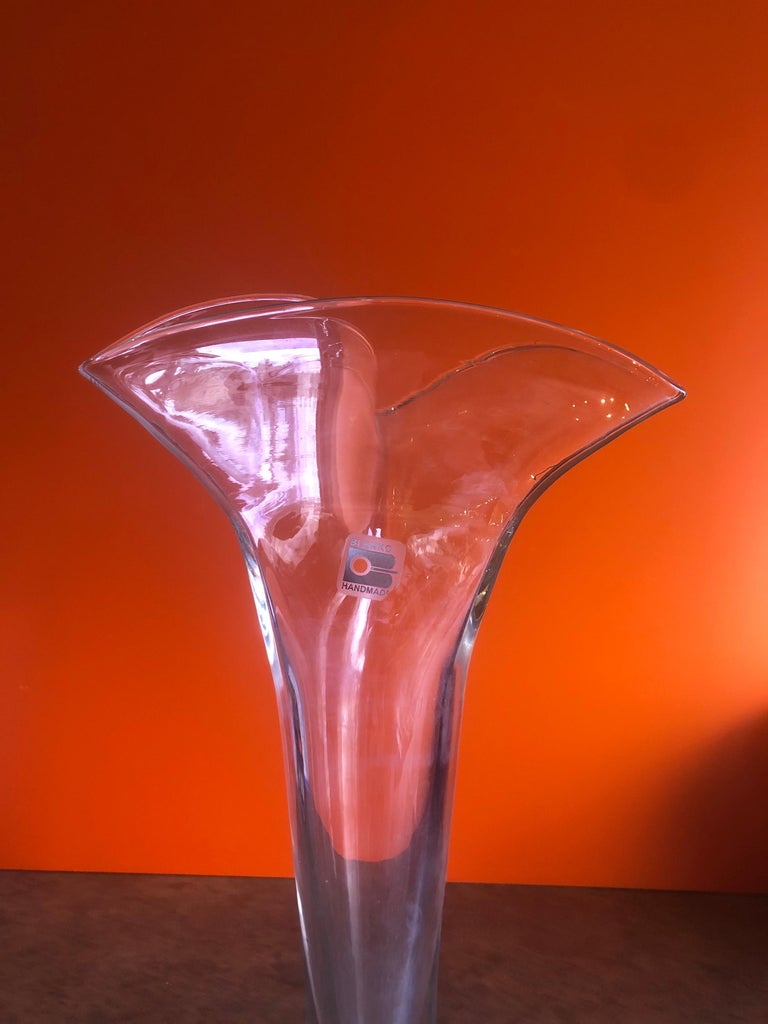 Midcentury Clear Glass Trumpet Vase by Blenko For Sale at 1stDibs
