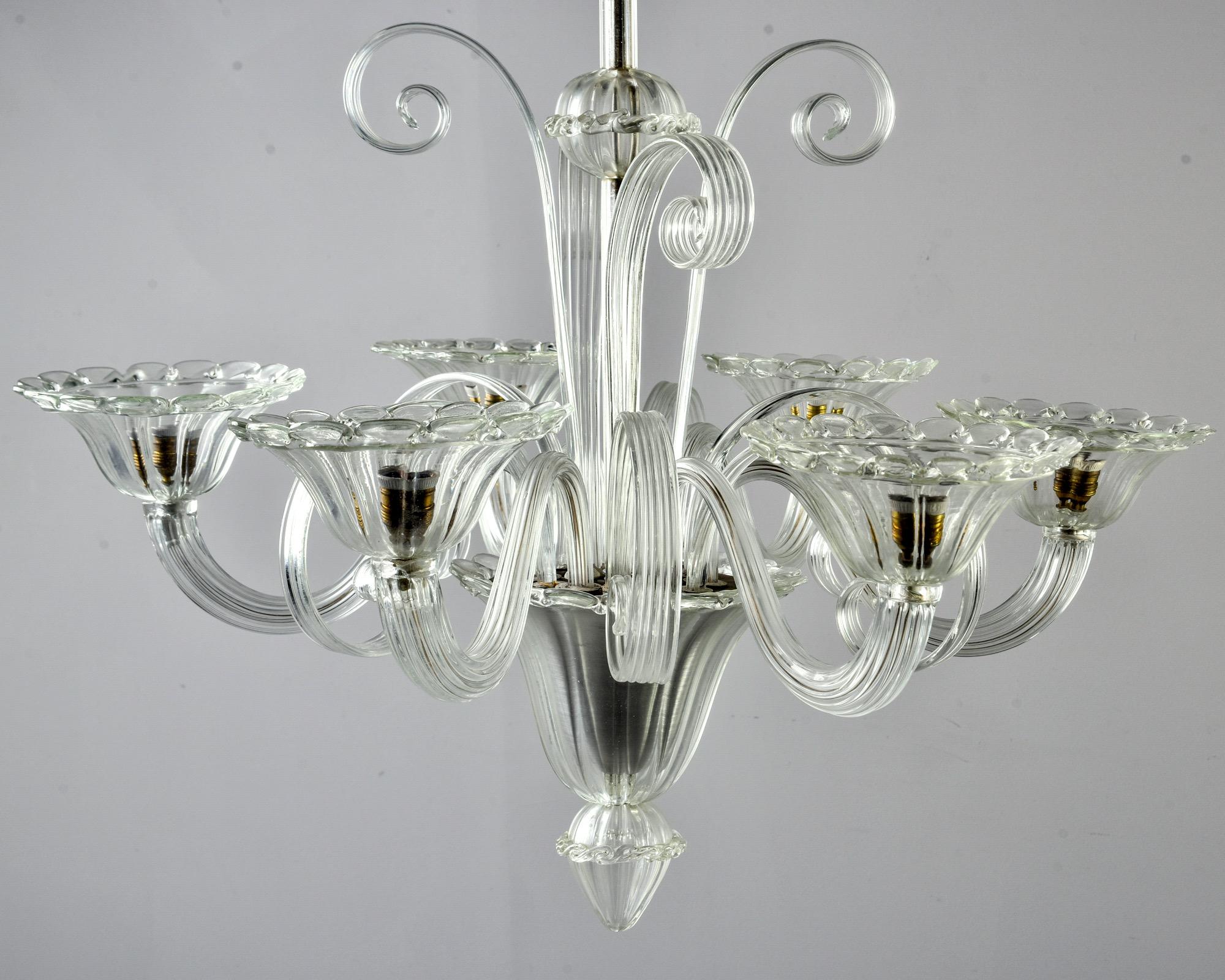 Mid-Century Modern Lustre à six lumières en verre de Murano clair du milieu du siècle en vente