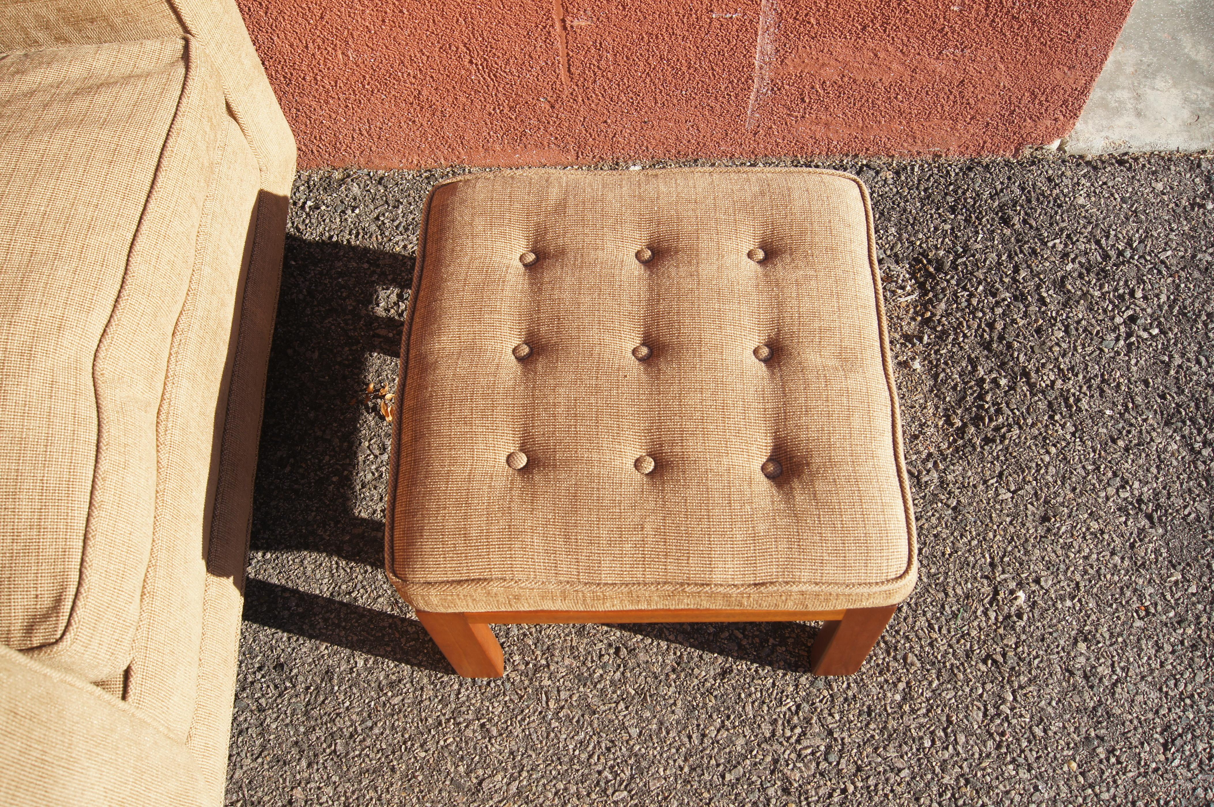 Mid-Century Club Chair and Ottoman by Harvey Probber In Good Condition For Sale In Dorchester, MA