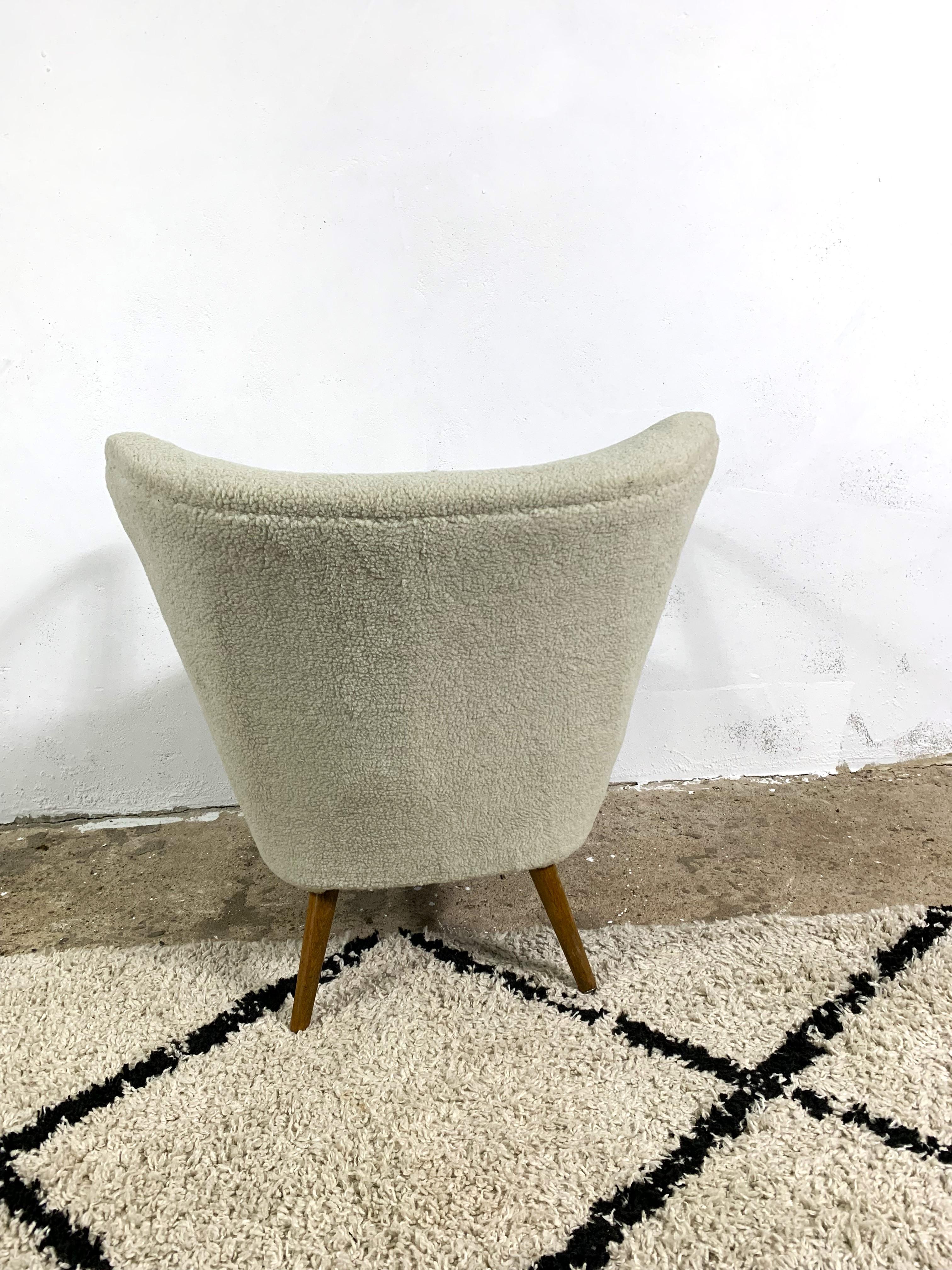 Mid Century Club Chair Boucle For Sale 3