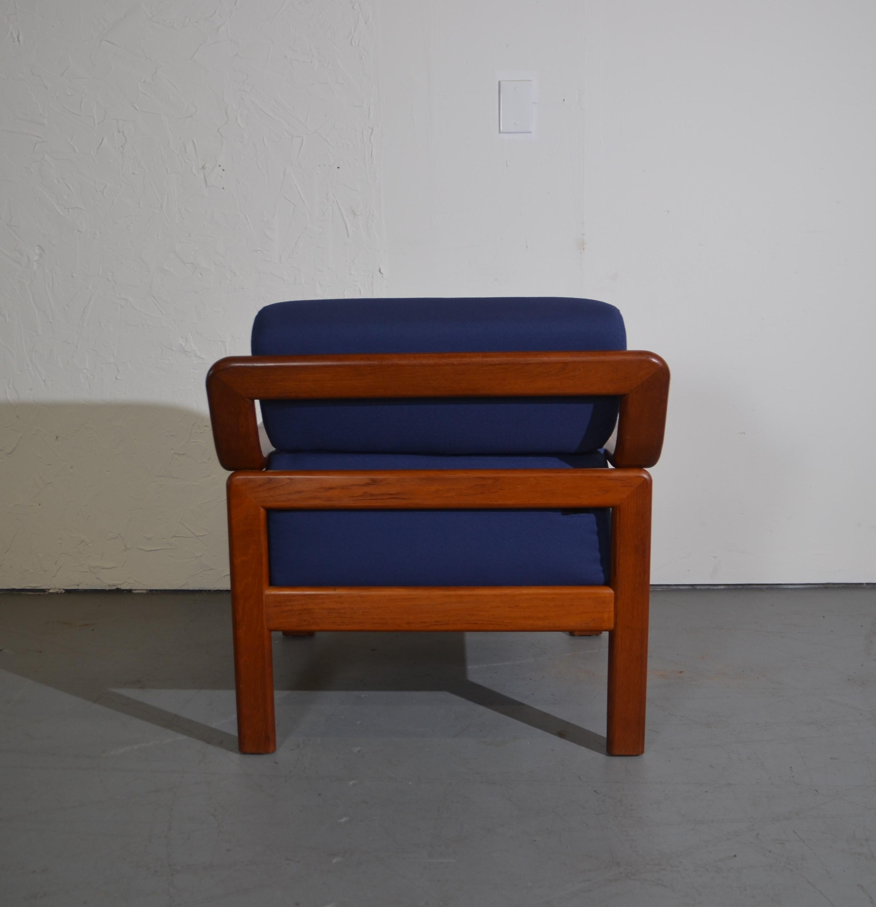 Mid-Century Club Chairs In Good Condition In Pomona, CA
