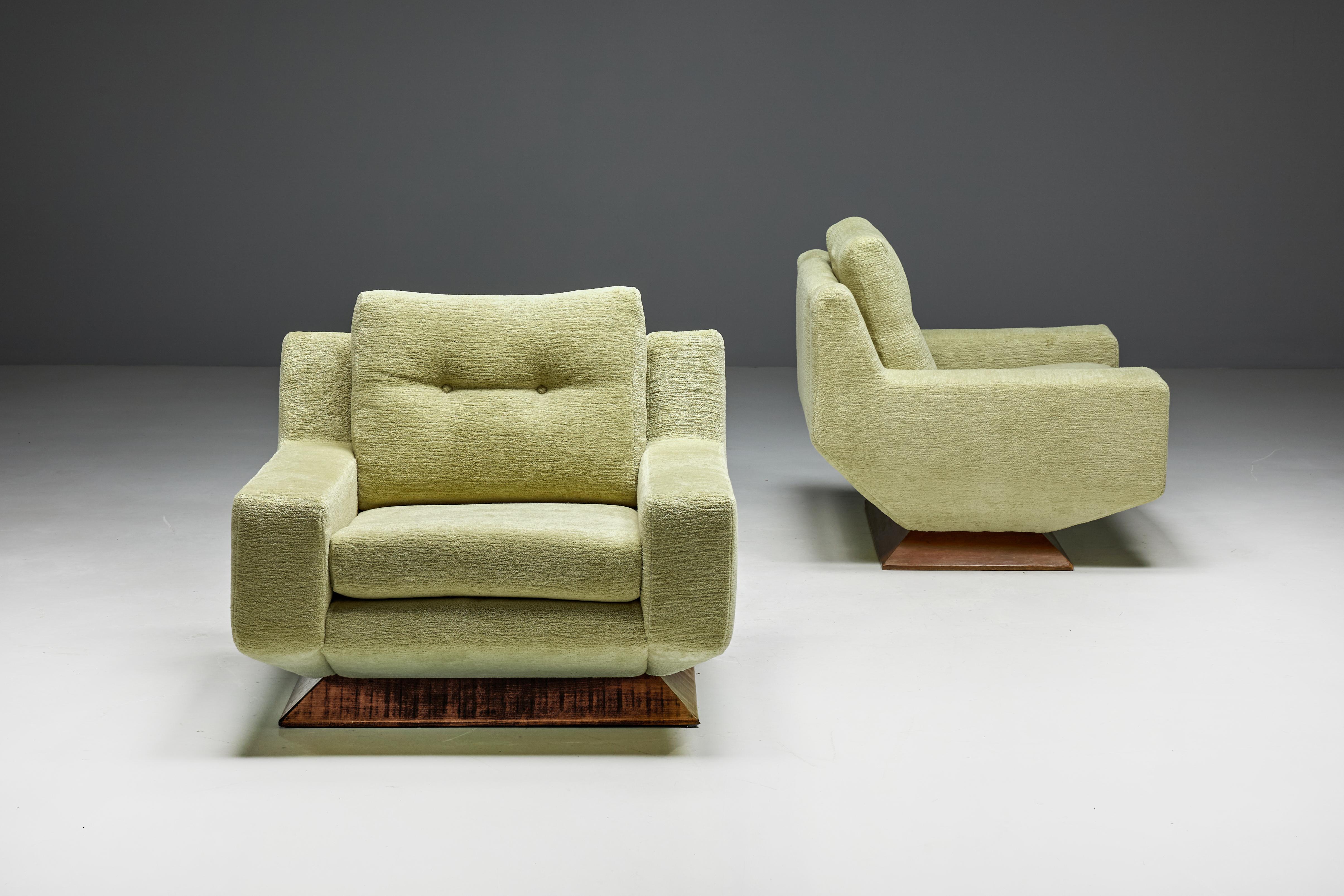 Mid-Century Club Chairs in Pierre Frey Chenille, Italy, 1960s In Excellent Condition For Sale In Antwerp, BE