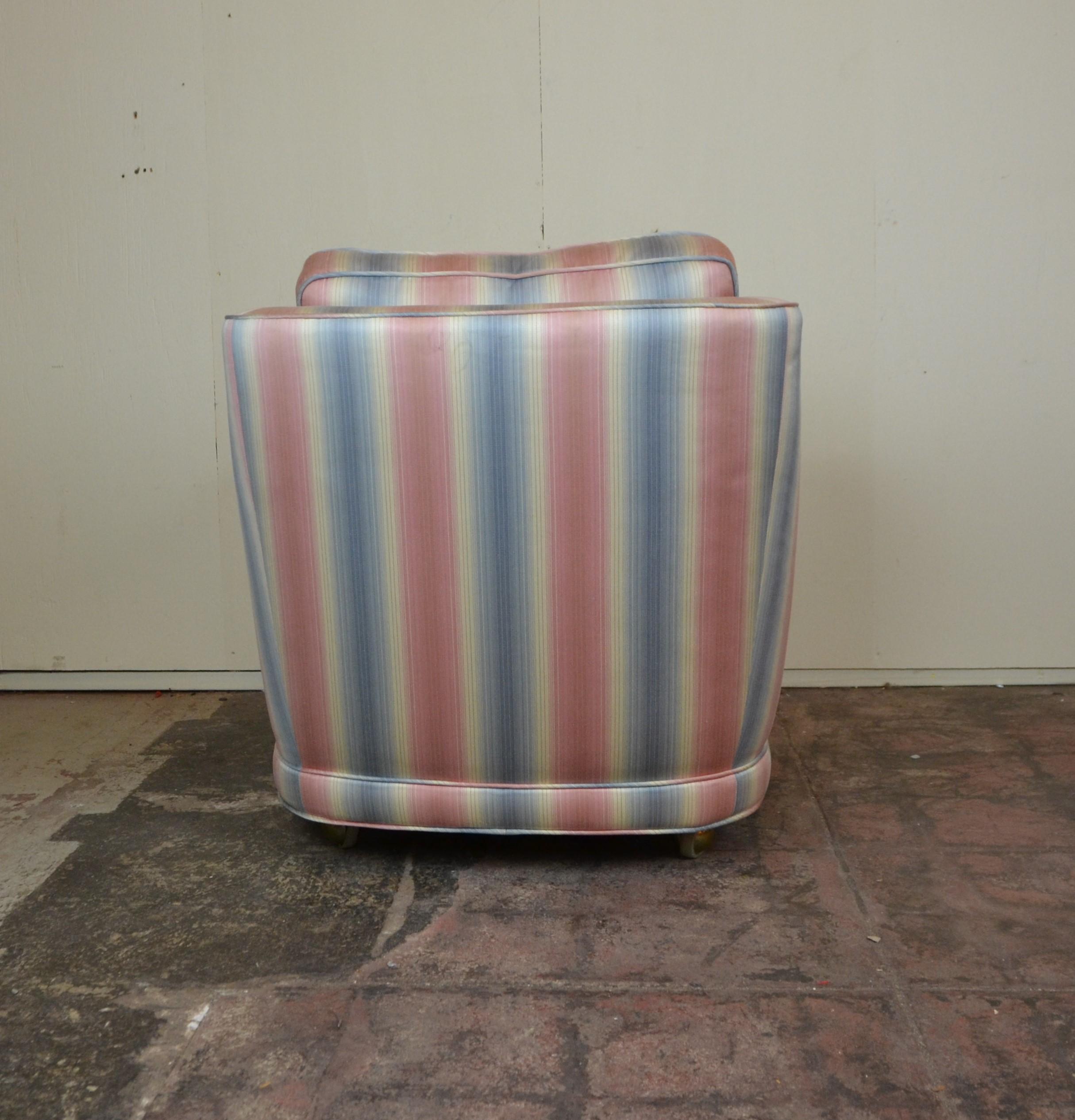 club chairs on wheels