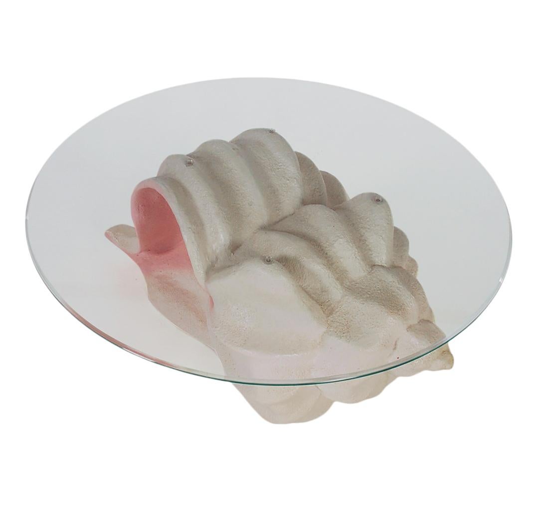 American Mid-Century Coastal Modern Shell Form Plaster End Table in White & Pink w/ Glass For Sale