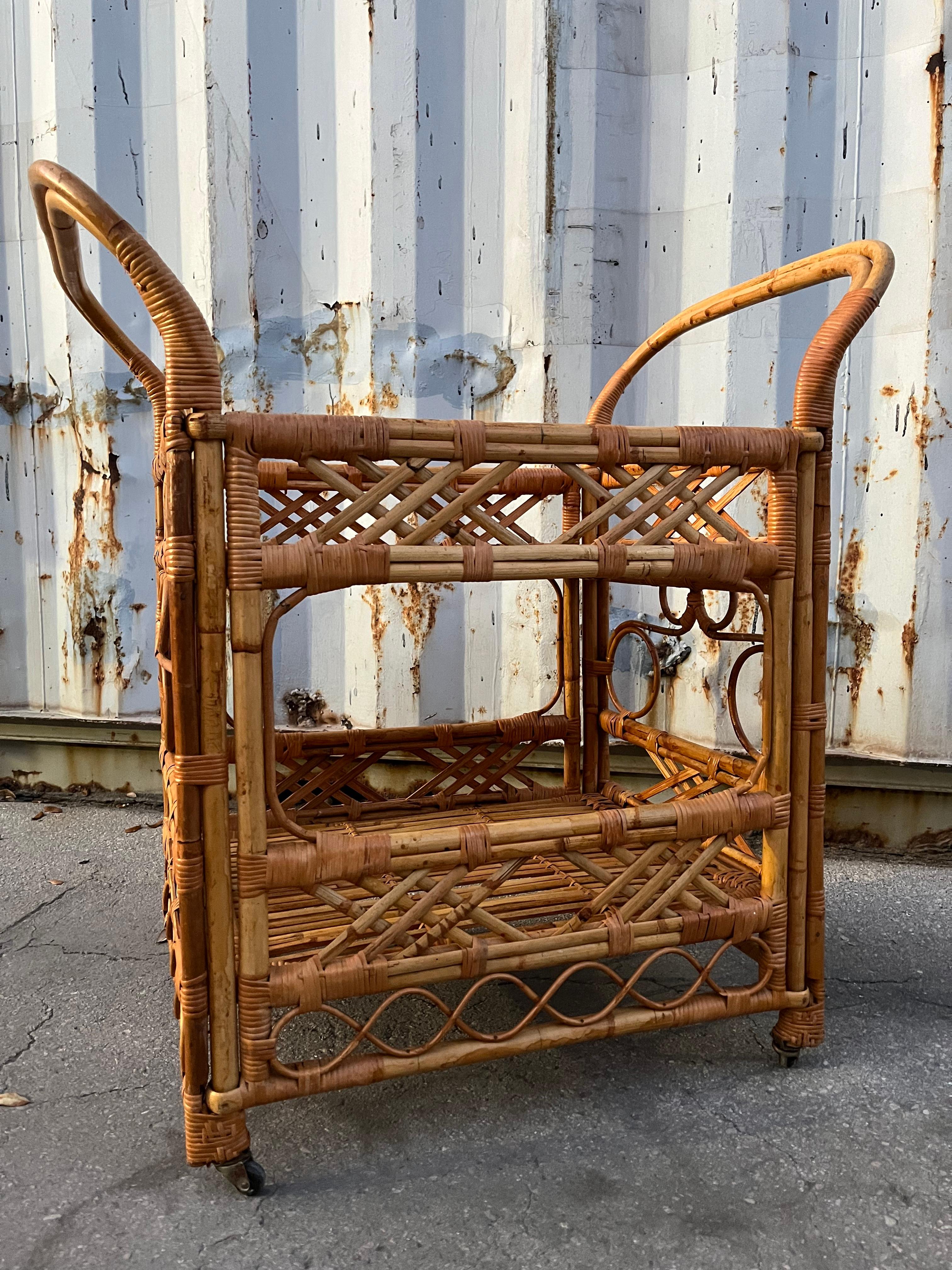 Mid Century Coastal Style Rattan Dry Bar/ Serving Cart. Circa 1970s For Sale 4