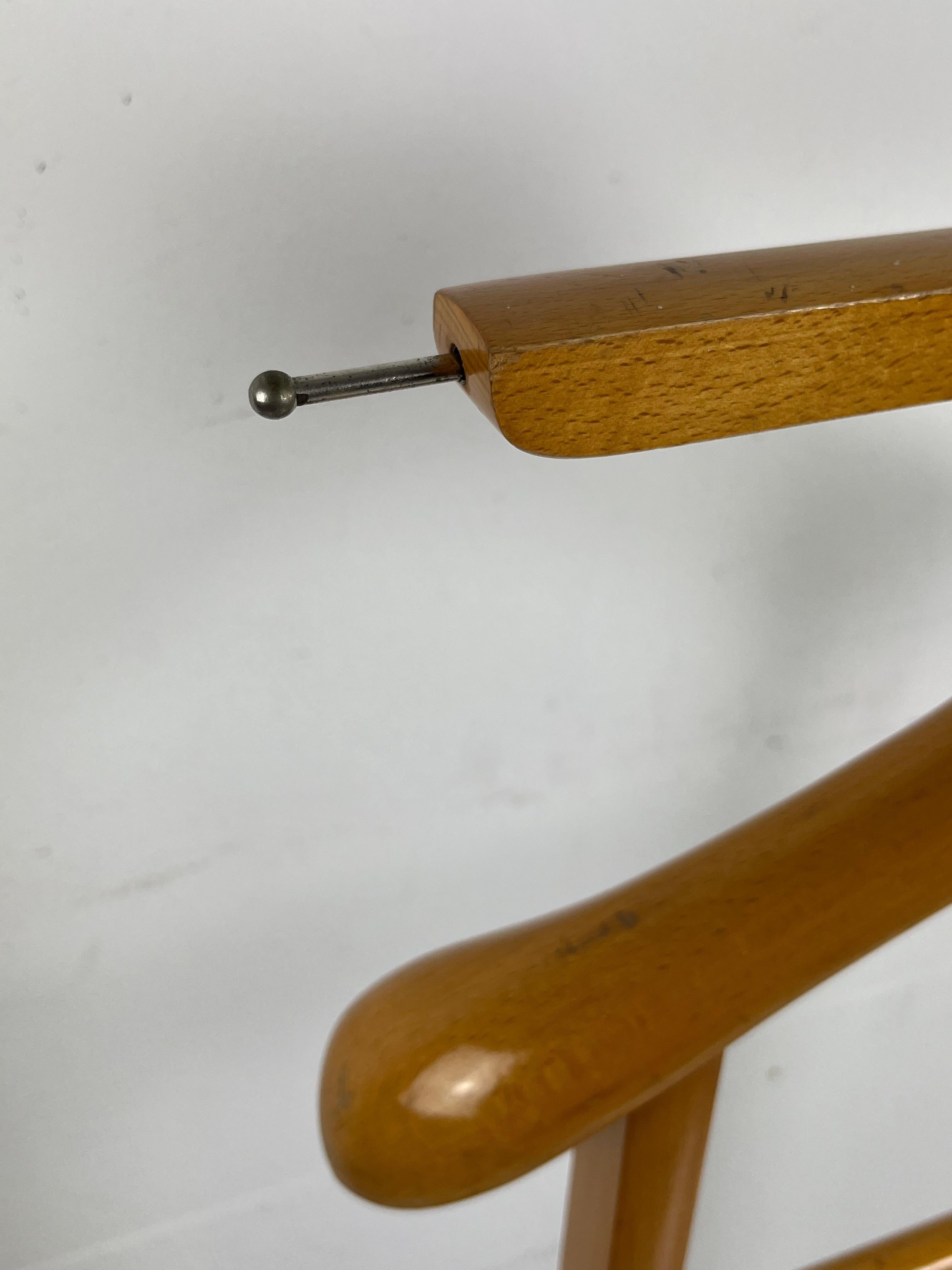 Wood Mid-Century Coat Rack Attributed To Fratelli Reguitti Italian Design 1950s For Sale