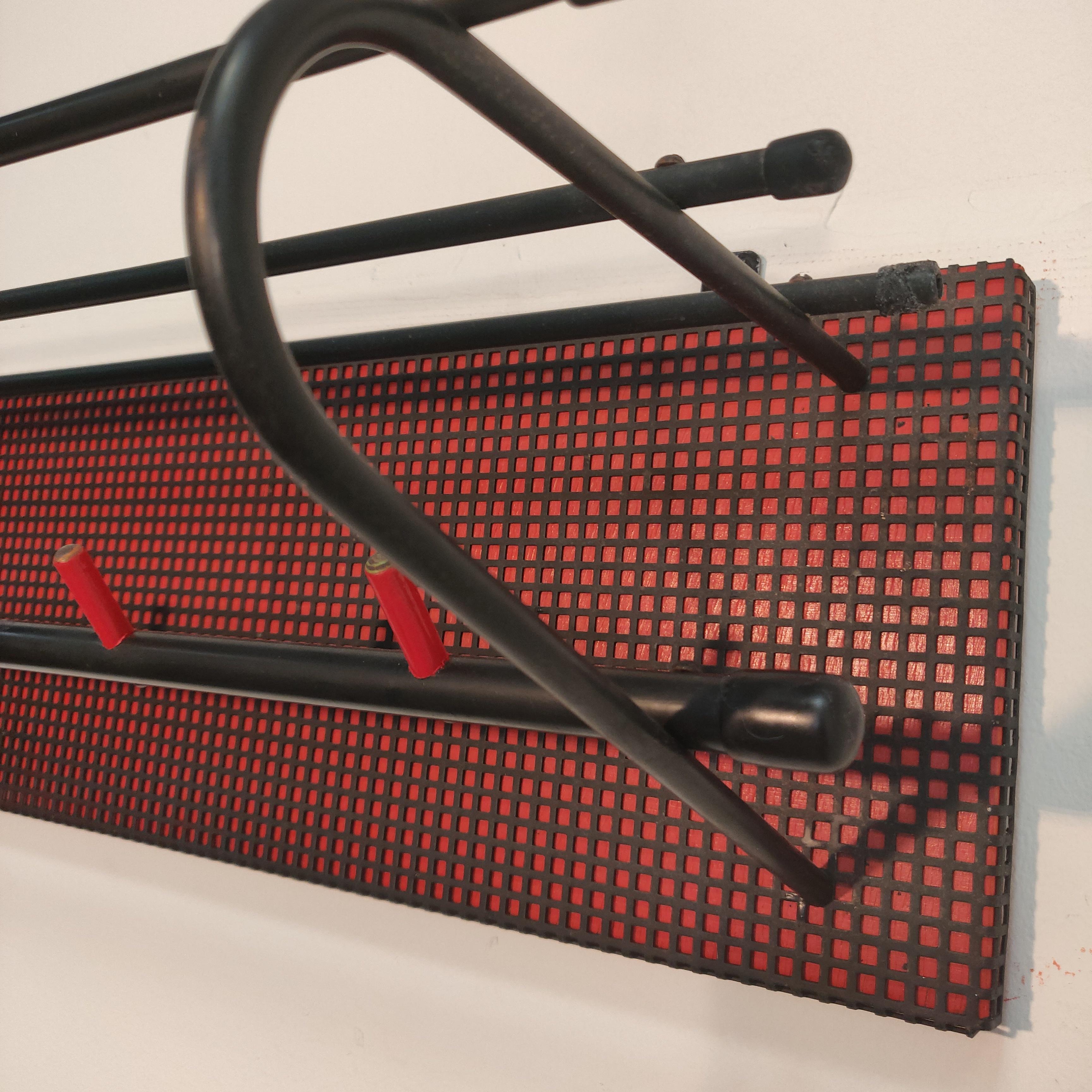 Mid Century Coat Rack in Style of Mathieu Matego for Pilastro, 1960s In Good Condition For Sale In MIJDRECHT, NL