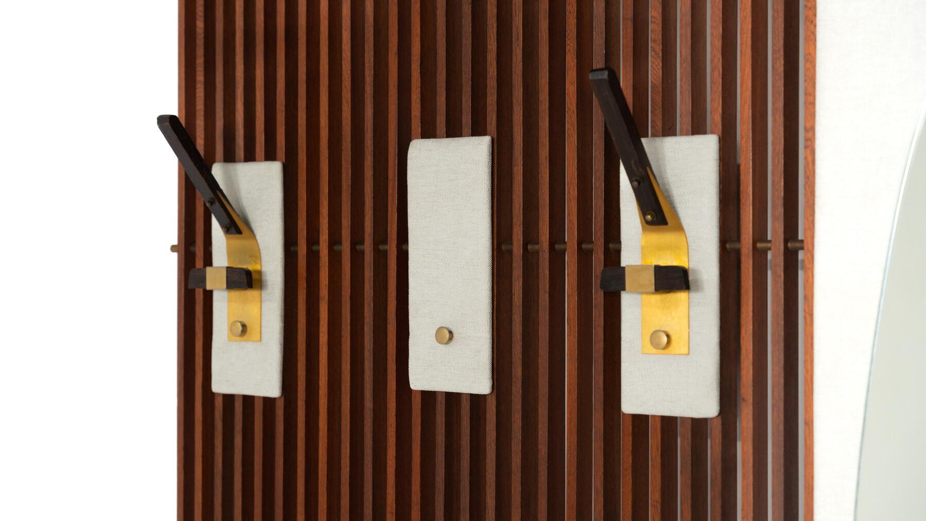 Porte-manteau du milieu du siècle avec miroir intégré, Italie, années 1970 en vente 2