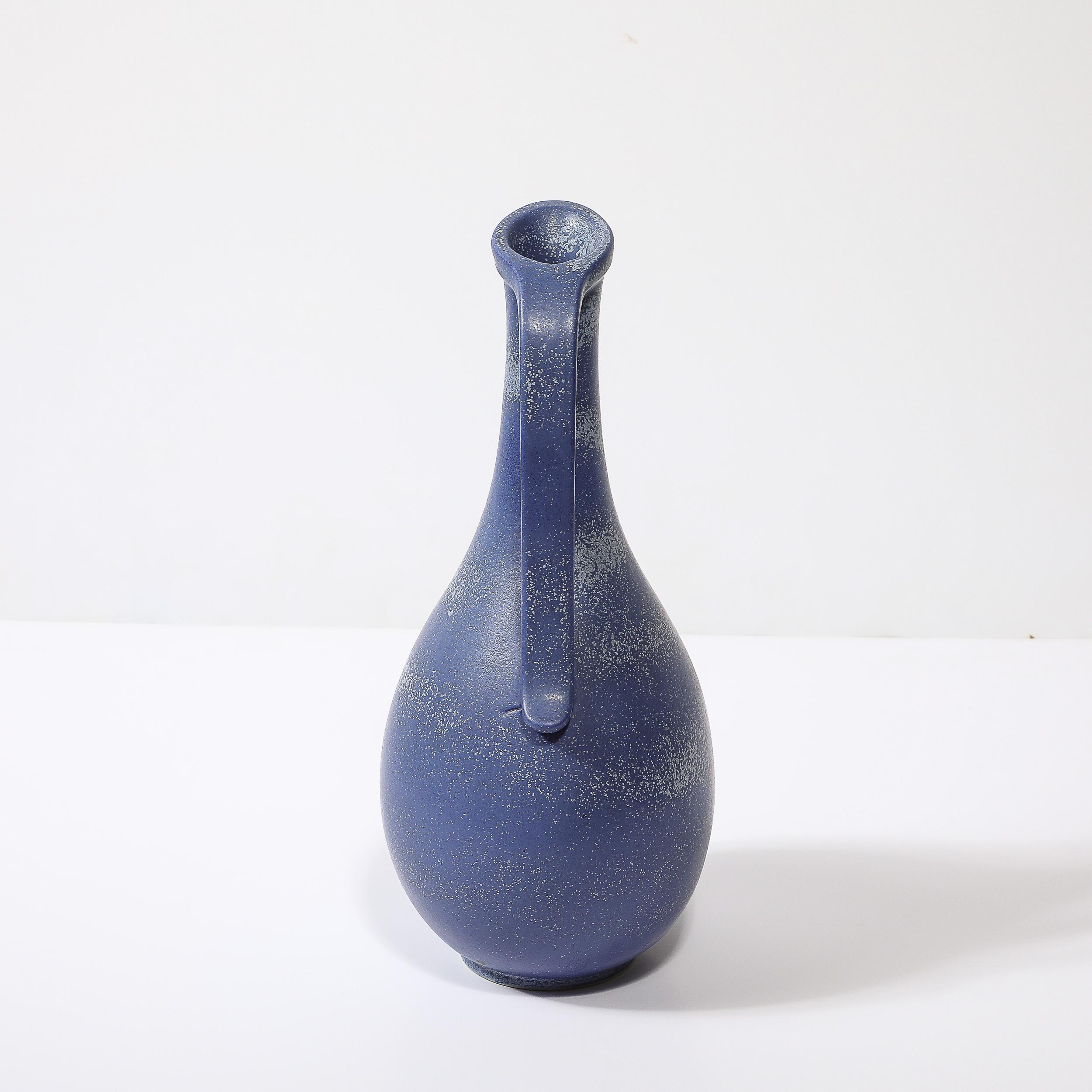 Pichet en céramique émaillée bleu cobalt du milieu du siècle par Gunnar Nylund pour Rörstrand en vente 2