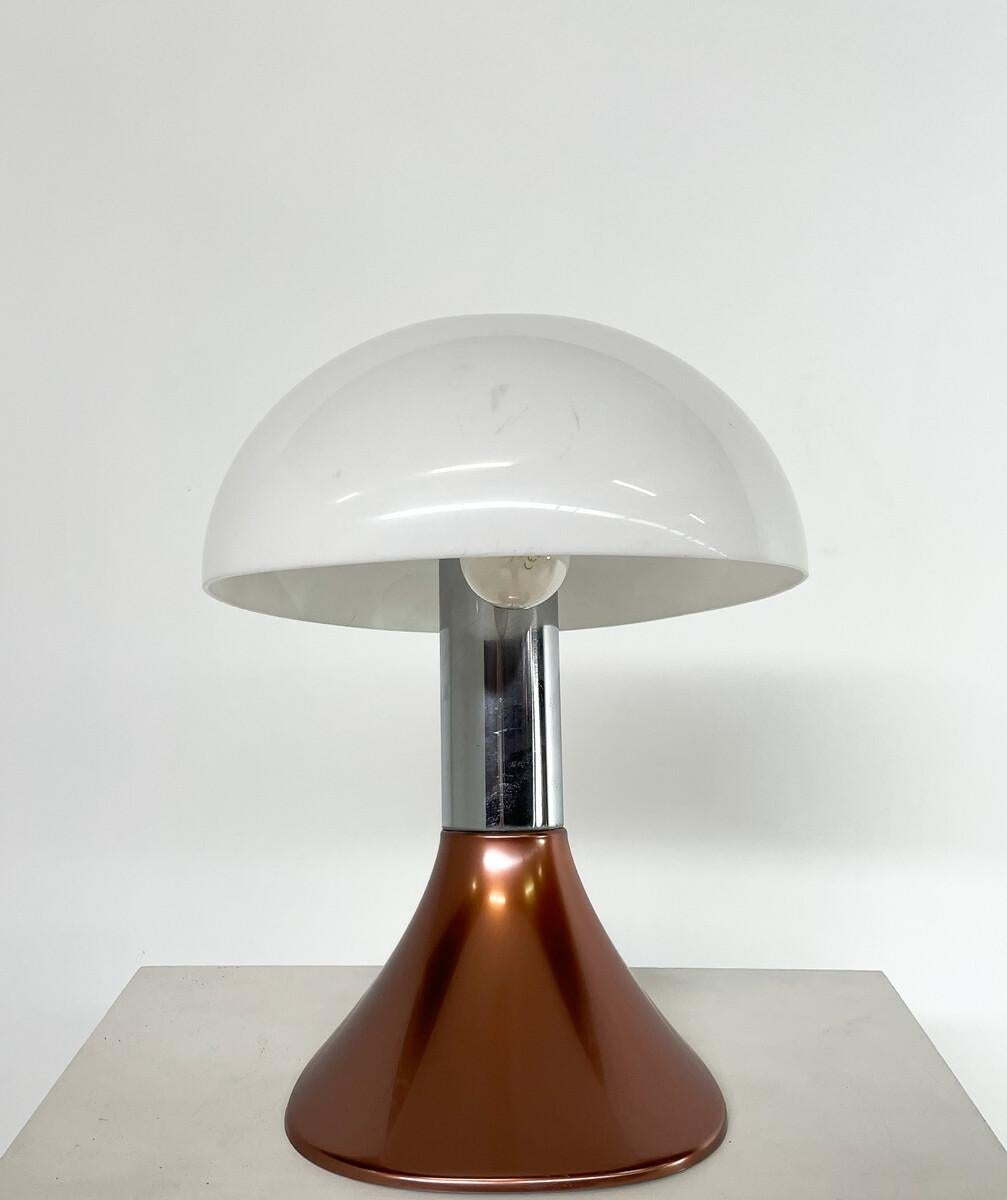 Mid-Century 'Cobra' Table Lamp by Harvey Guzzini, Italy, 1960s For Sale 2