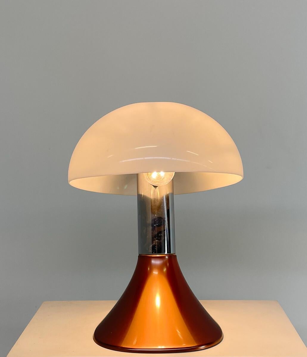 Mid-Century 'Cobra' Table Lamp by Harvey Guzzini, Italy, 1960s For Sale 3