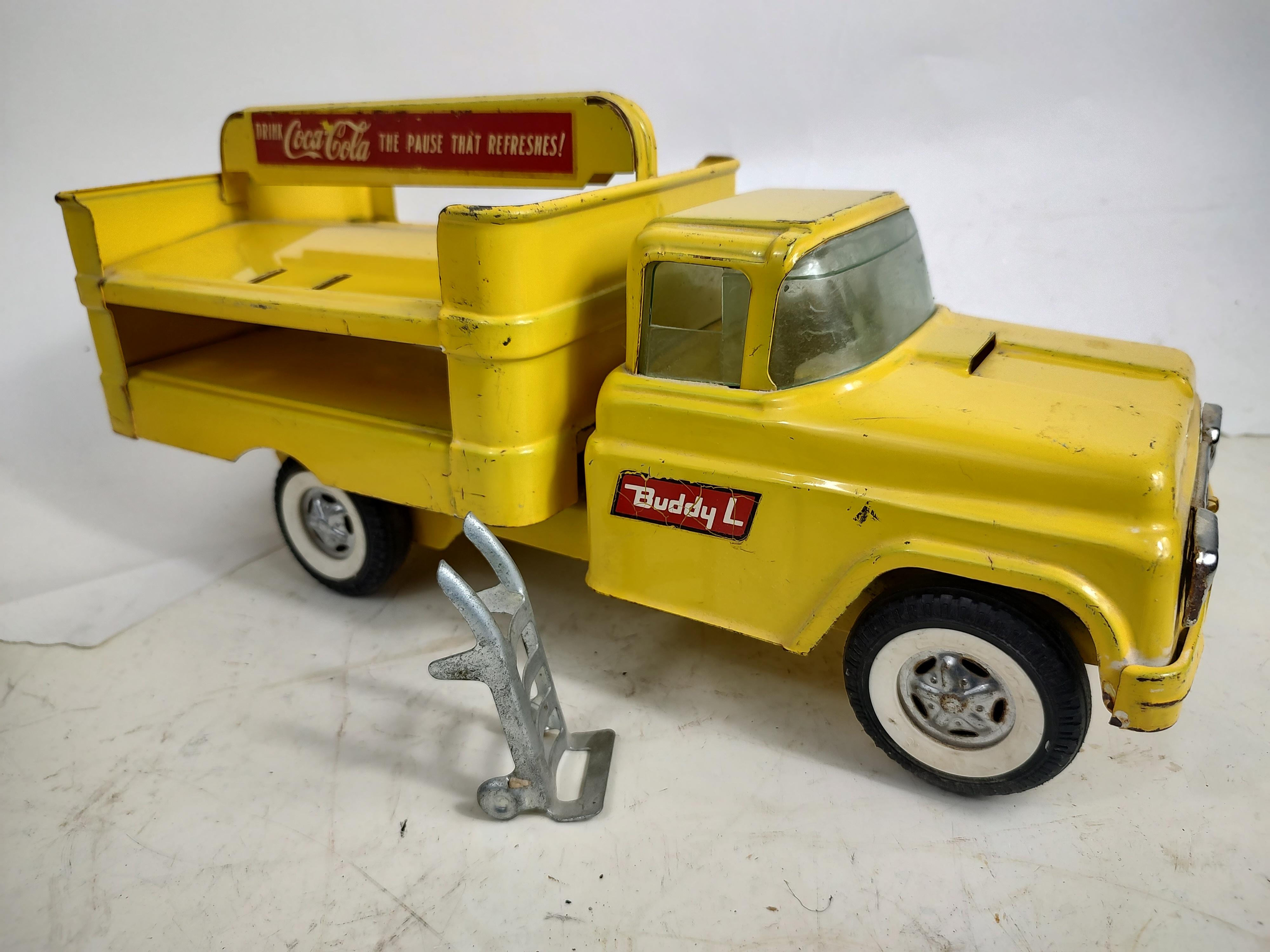 Coca-Cola-Versandwagen aus der Mitte des Jahrhunderts von Buddy L, ca. 1960 im Angebot 5
